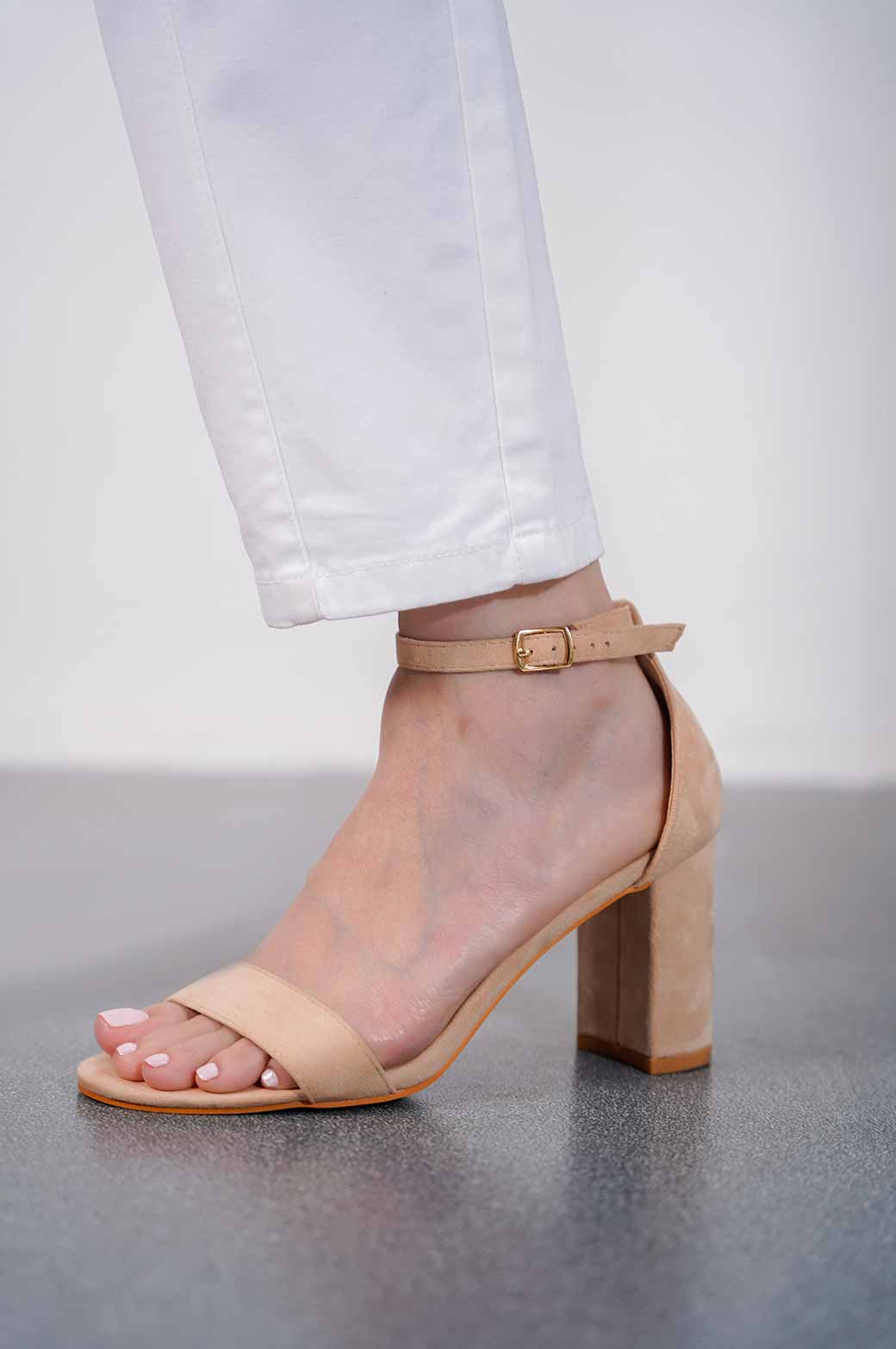 ANKLE STRAP HEEL - Image 3
