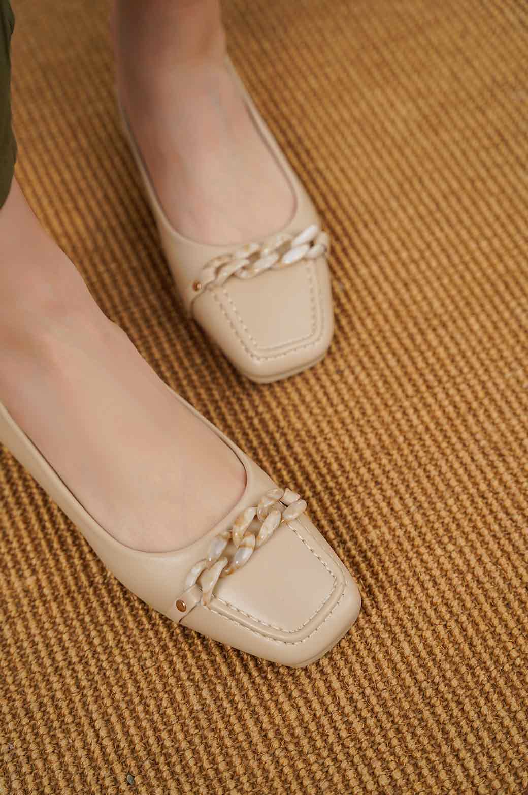 AUDRI FLATS - Image 4