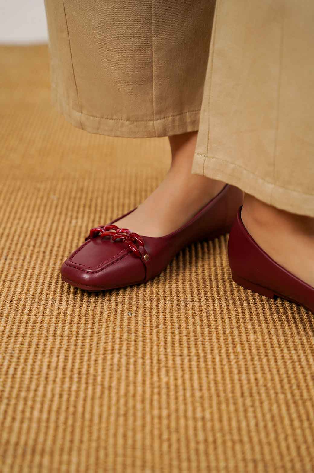 AUDRI FLATS - Image 4