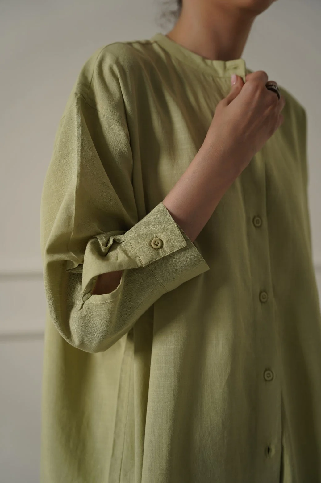 BAND COLLAR LONG SHIRT - Image 2