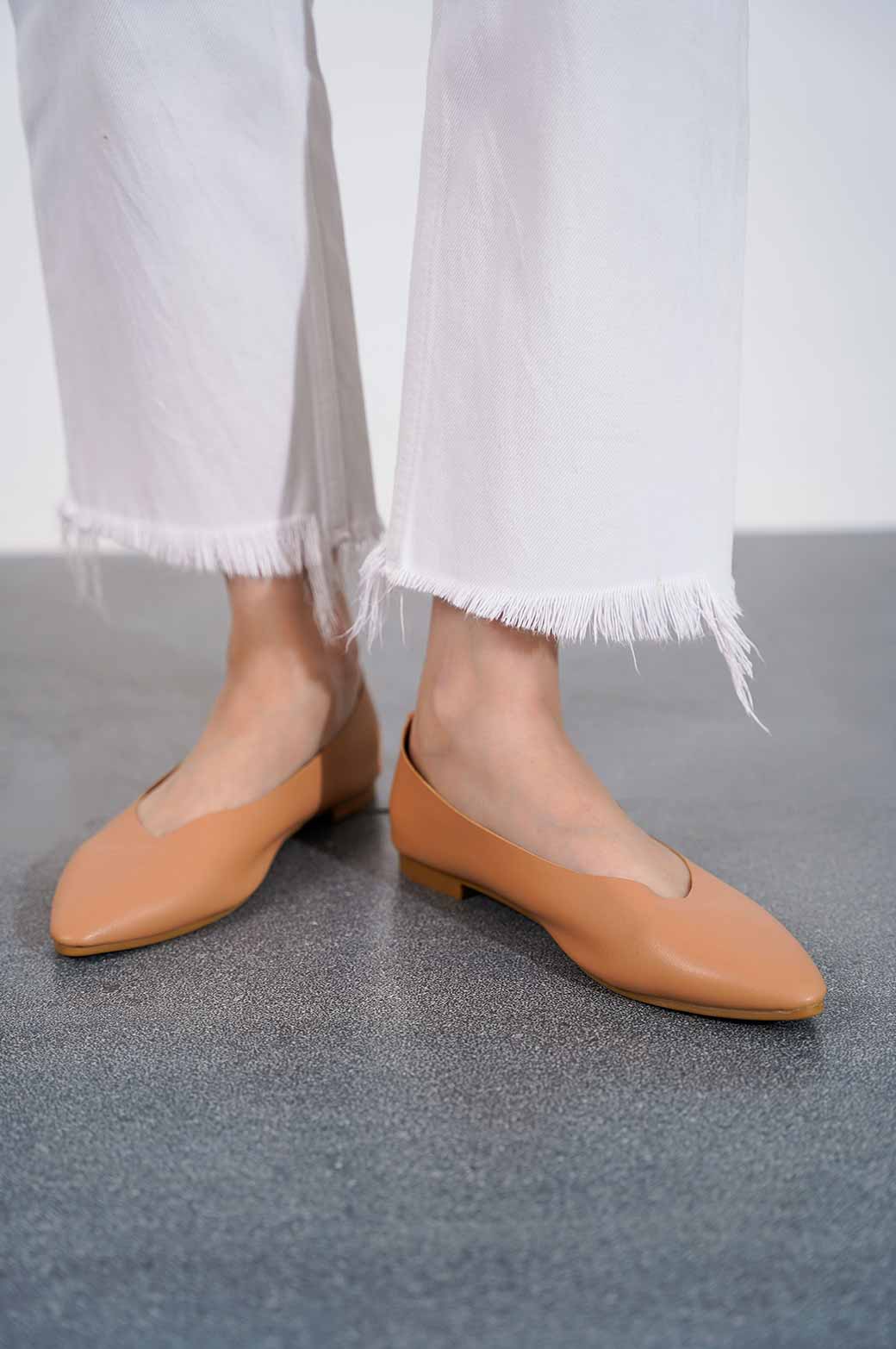 BASIC BALLERINA PUMPS - Image 2