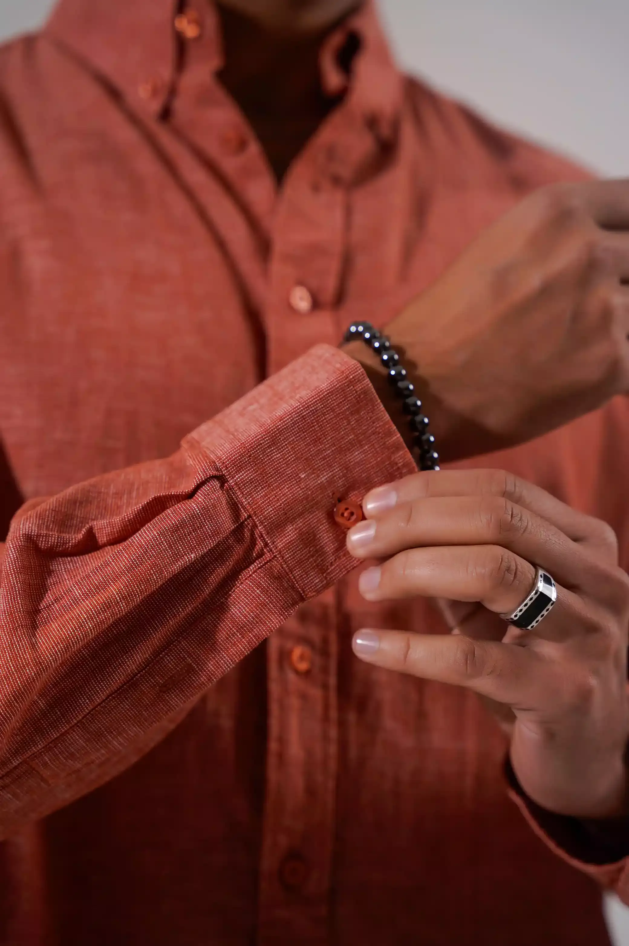 BASIC BUTTON DOWN SHIRT - Image 3
