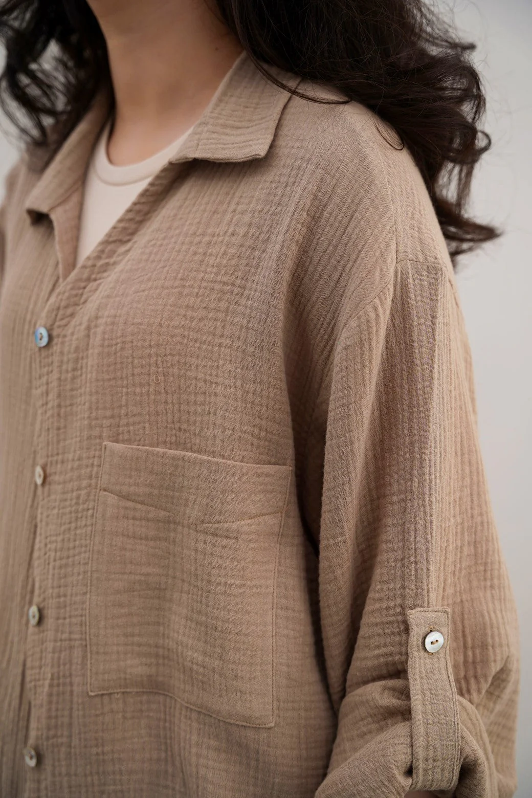 BASIC MUSLIN BUTTON DOWN - Image 6