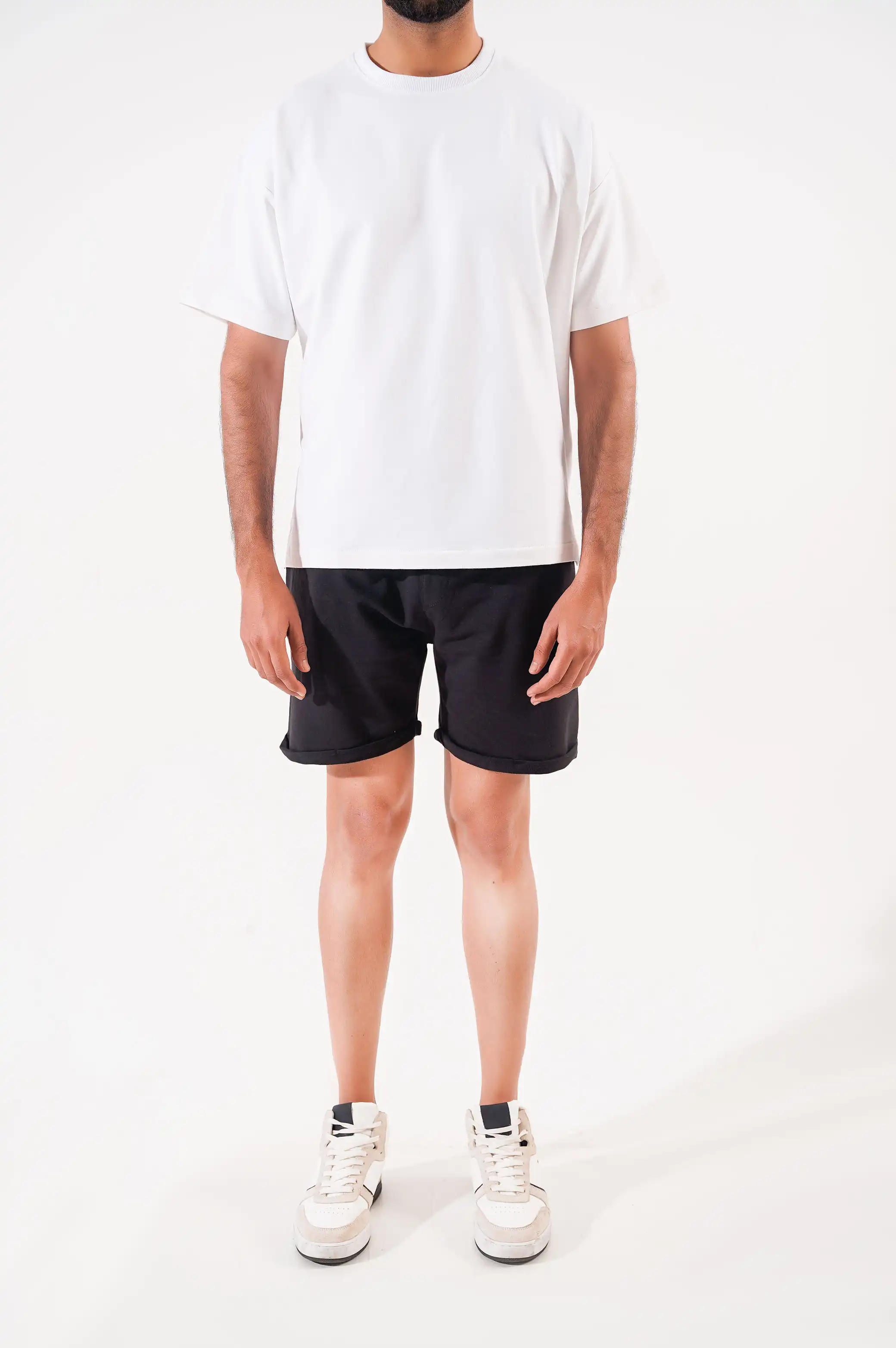 BASIC SHORTS - Image 4