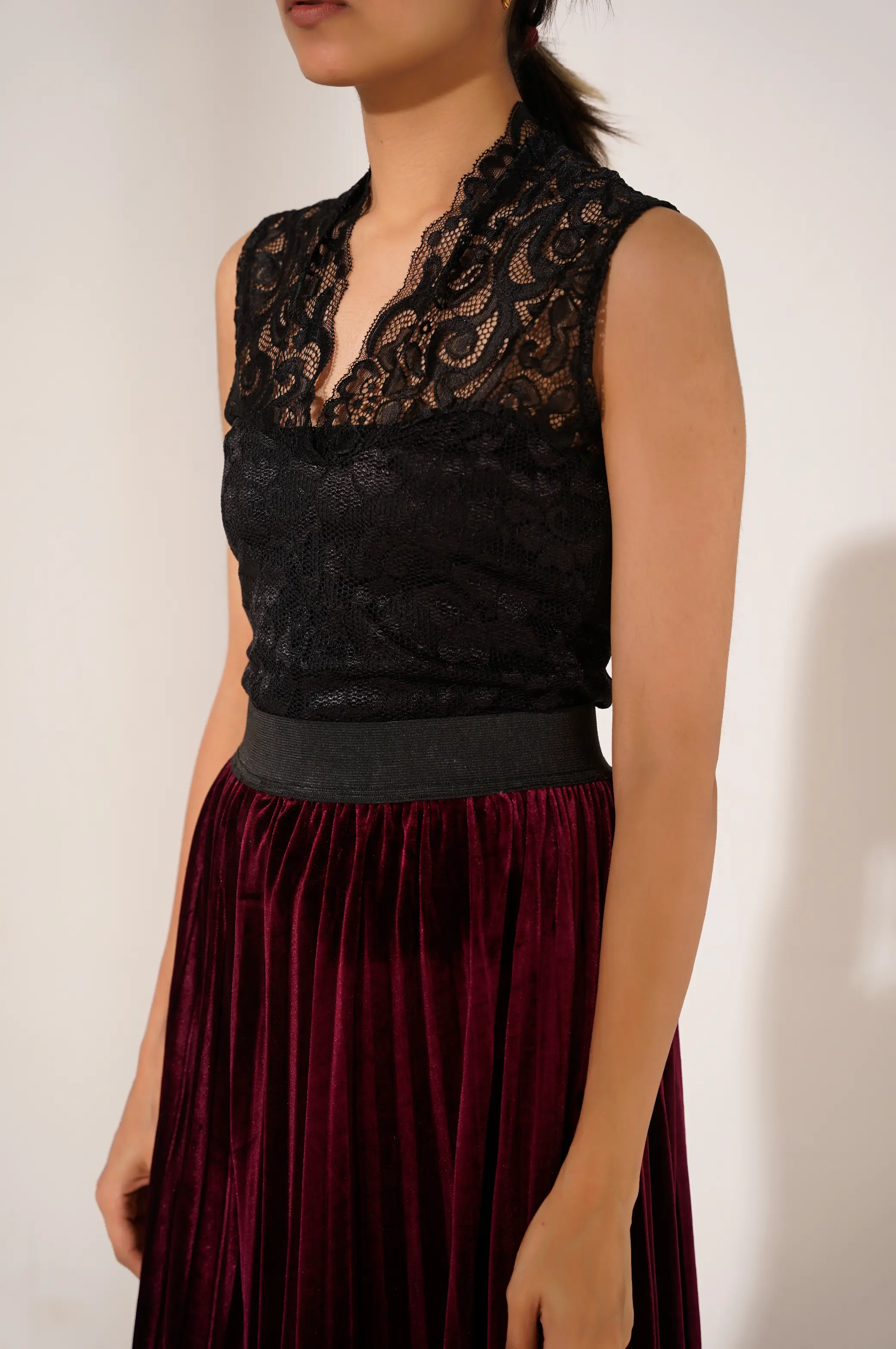 BLACK LACE BODYSUIT - Image 3