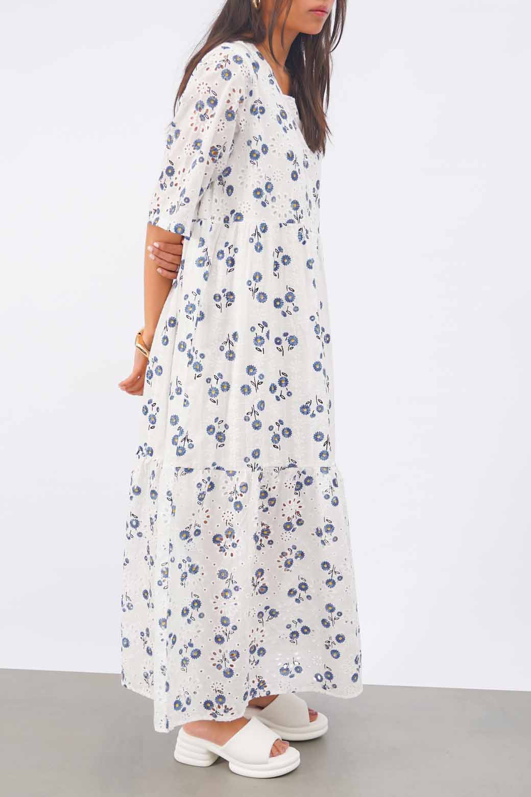 BREEZY EMBROIDERED DRESS - Image 2