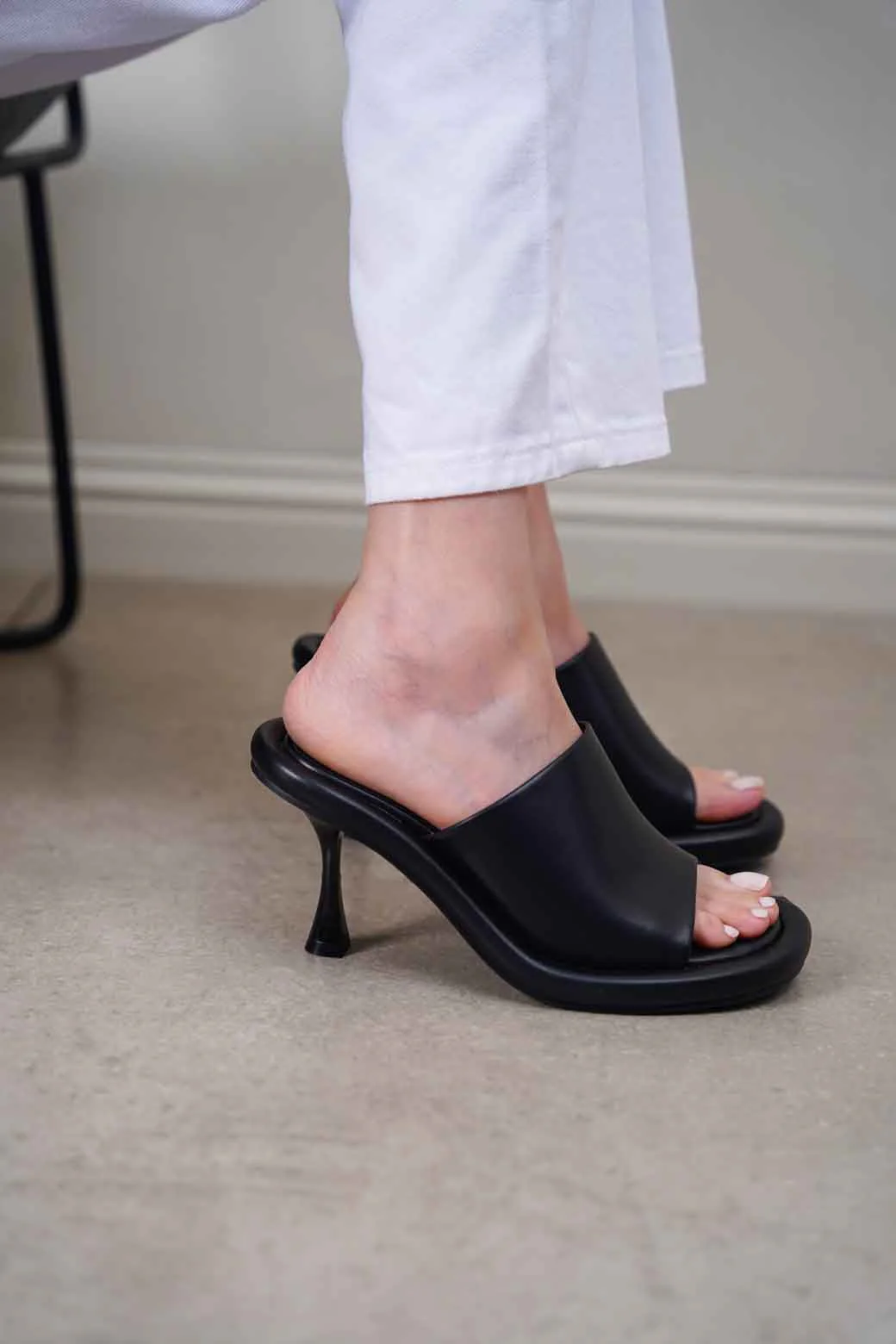 BUMPER HEELED SLIDE - Image 3