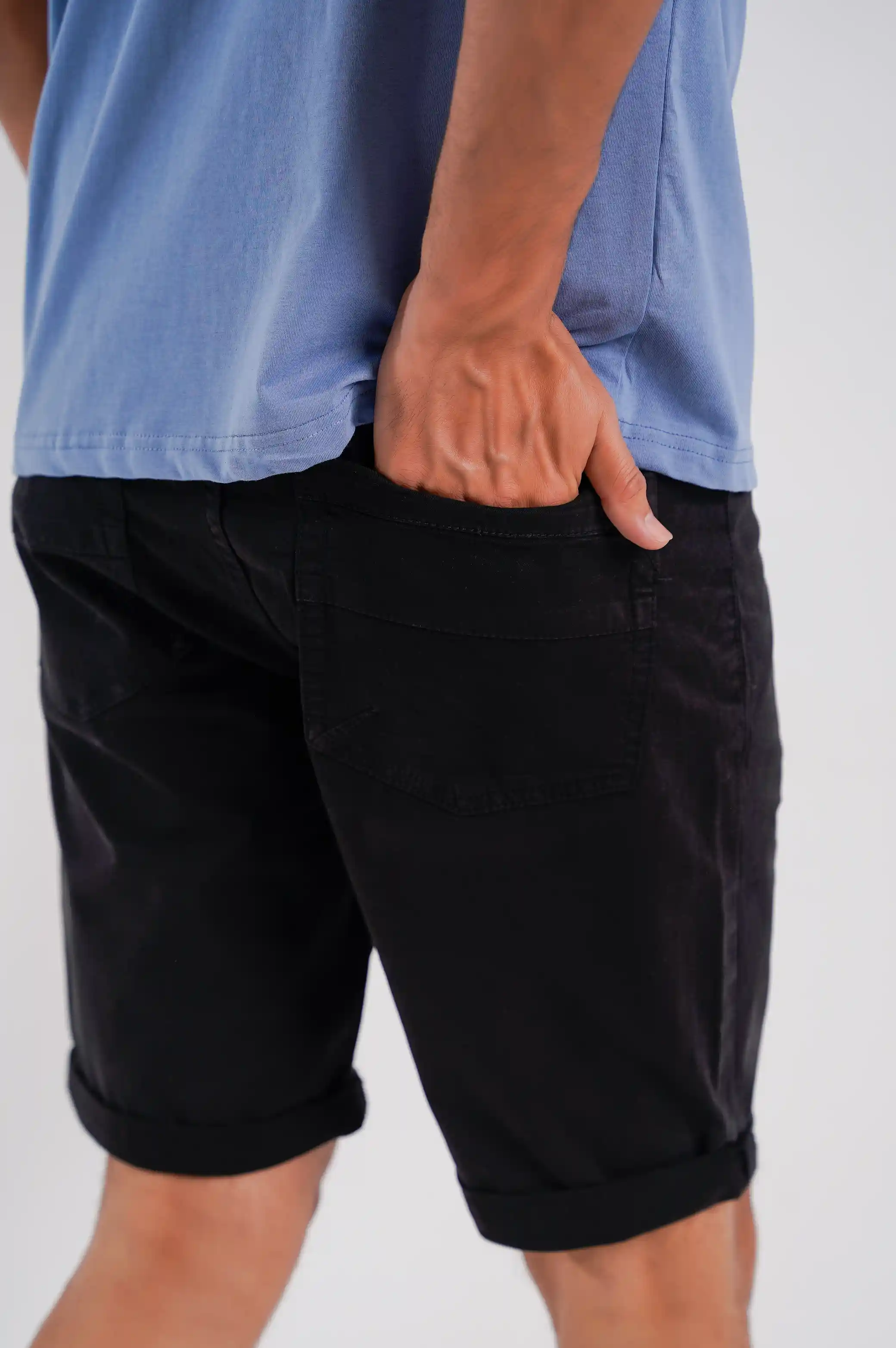 CASUAL SHORTS - Image 3