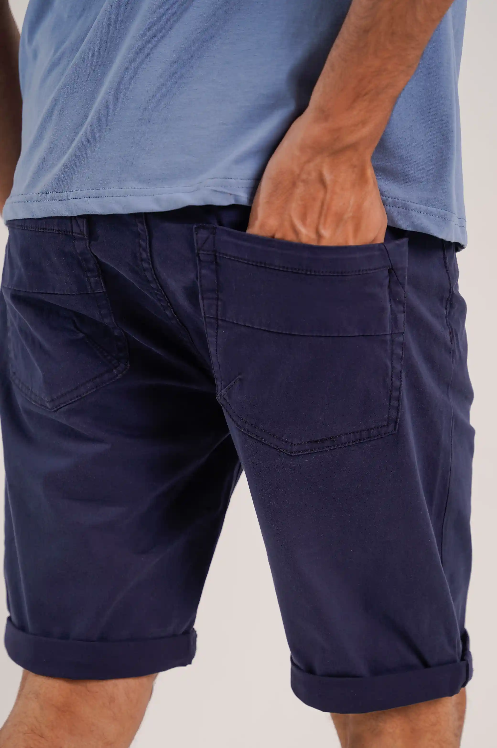 CASUAL SHORTS - Image 3