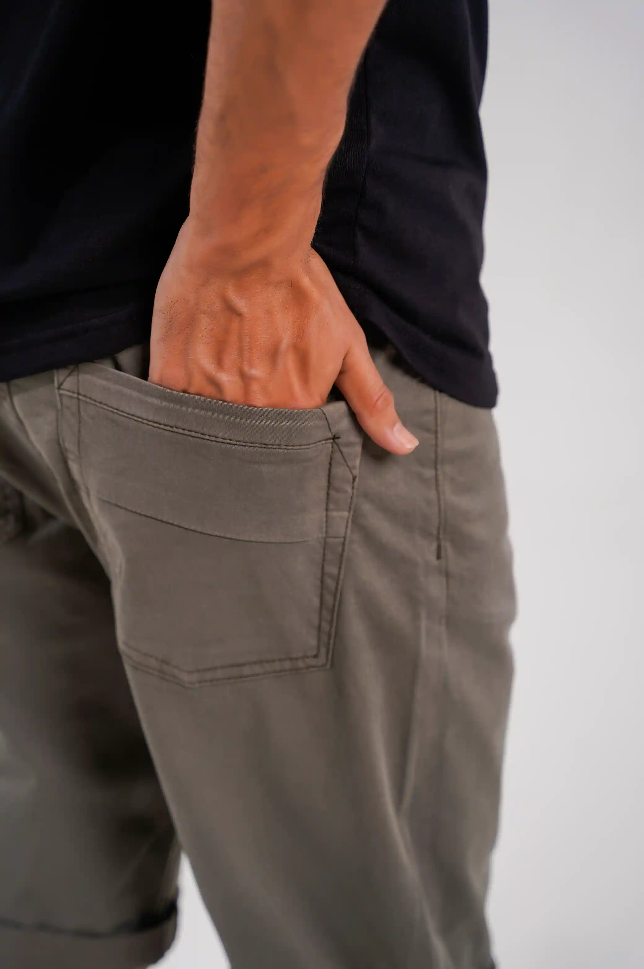 CASUAL SHORTS - Image 3