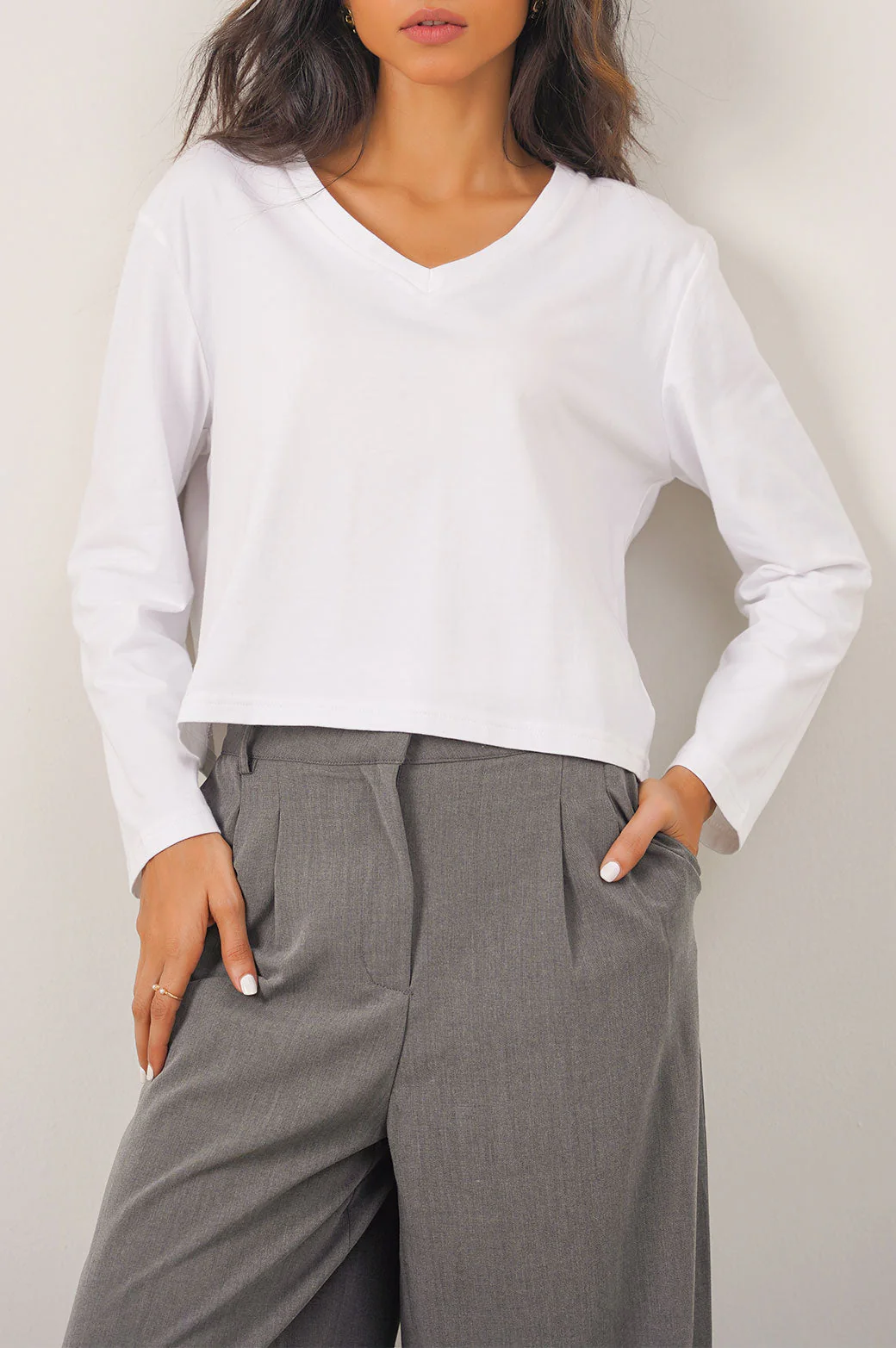 CASUAL V-NECK T-SHIRT