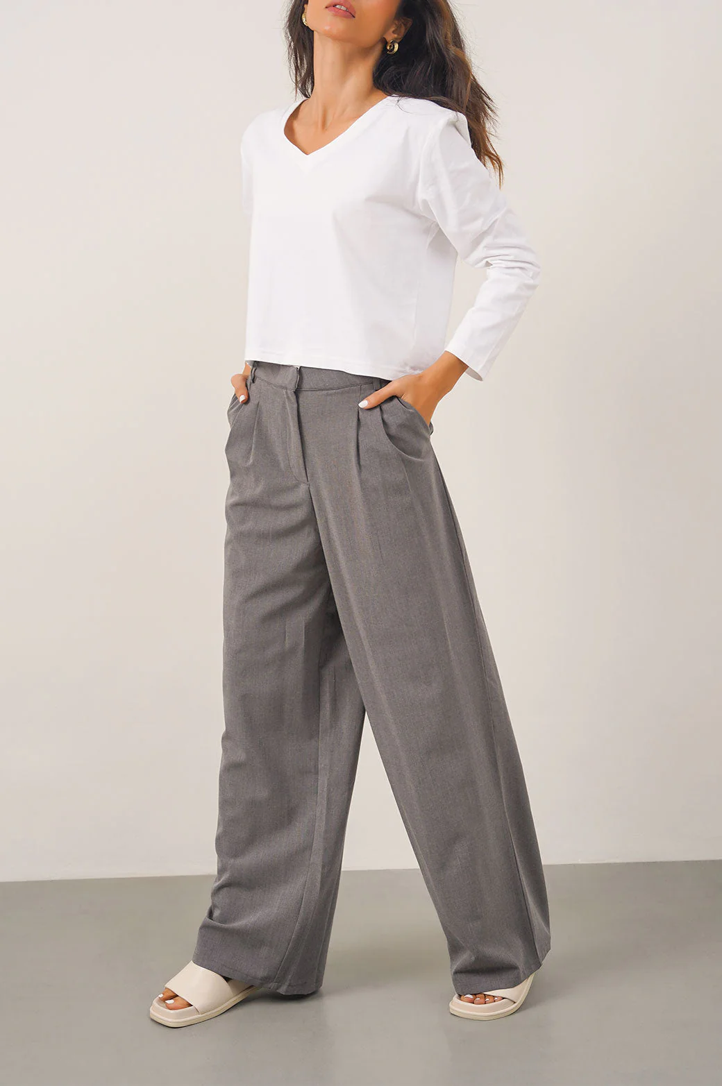 CASUAL V-NECK T-SHIRT - Image 5