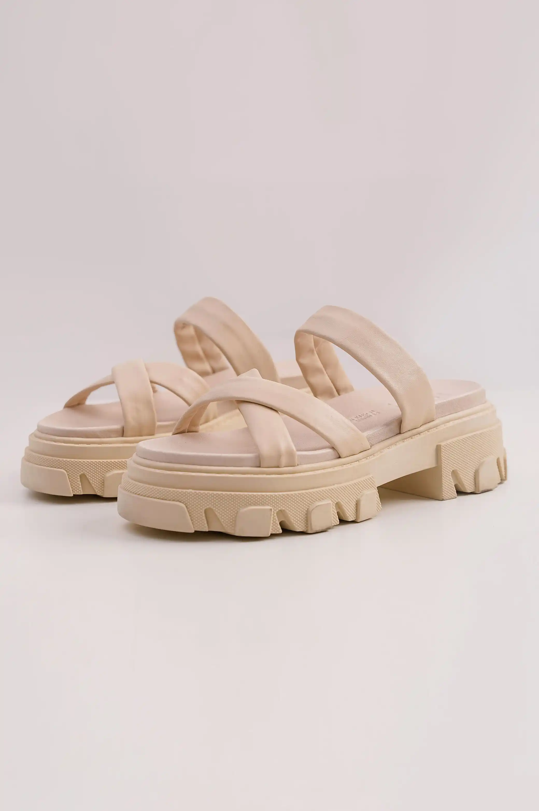 CHUNKY LEATHER SLIDES - Image 4