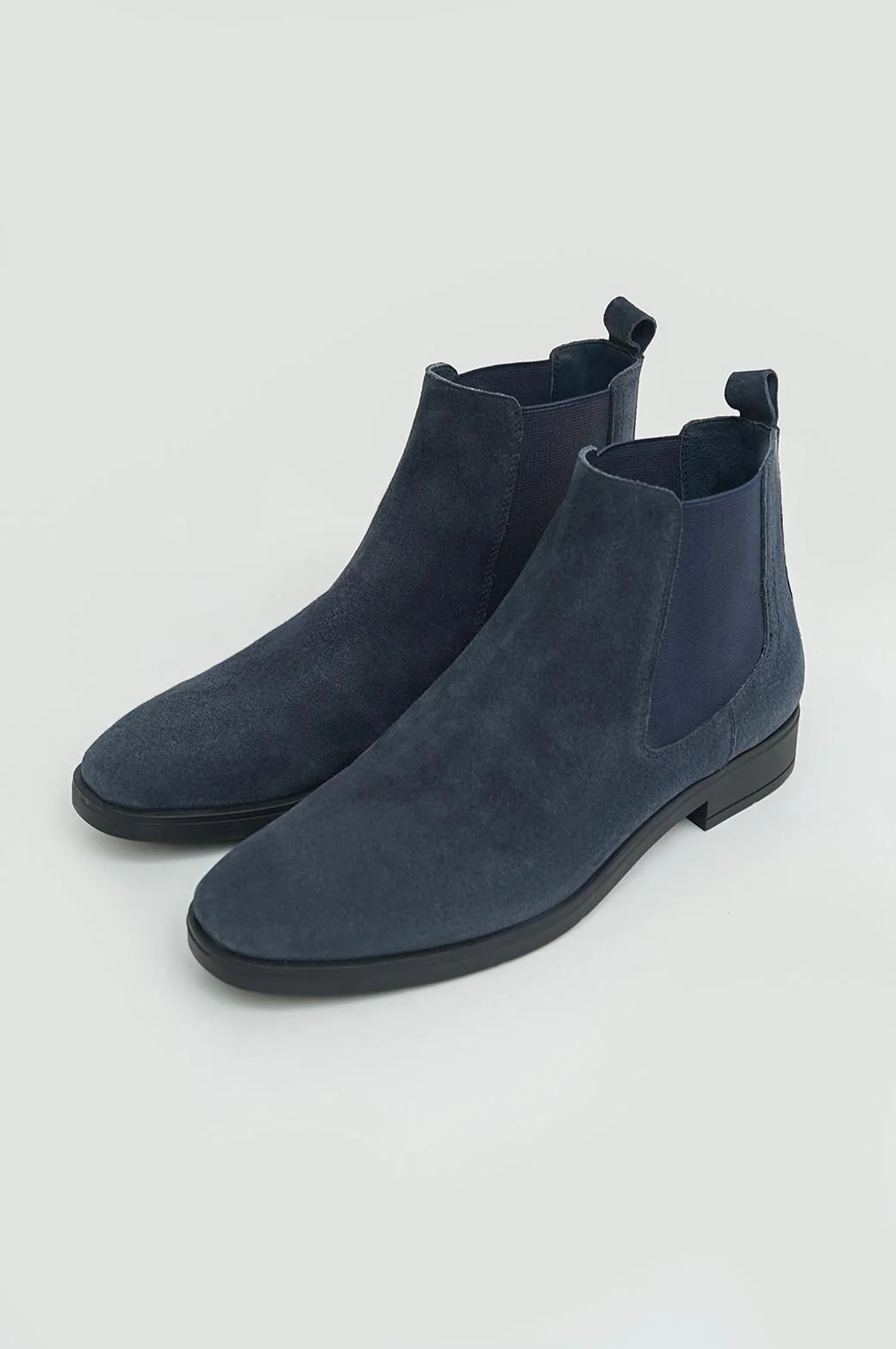 CLASSIC CHELSEA BOOTS - Image 3