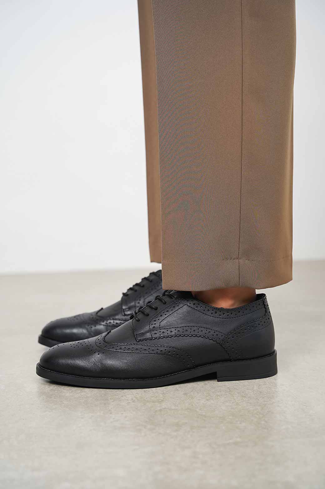 CLASSIC LEATHER BROGUES - Image 4