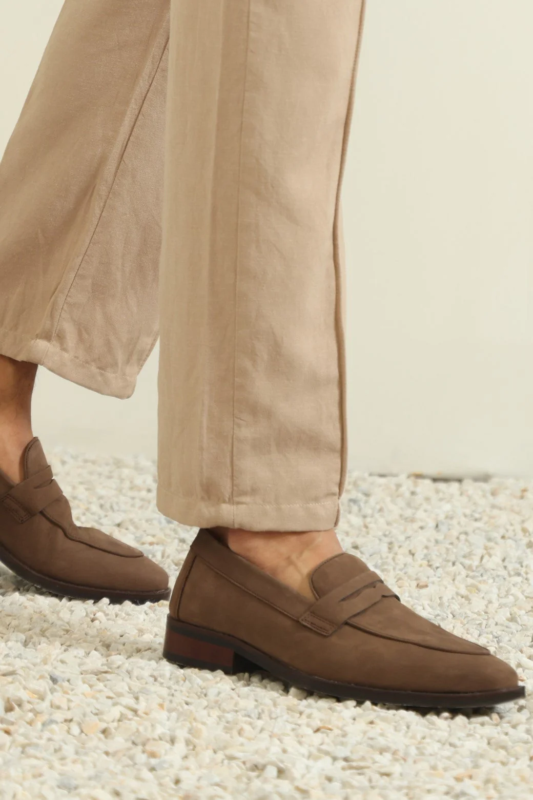CLASSIC LEATHER LOAFERS - Image 2