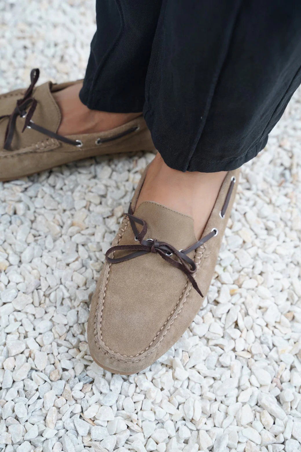 CLASSIC LEATHER MOCCASINS - Image 2