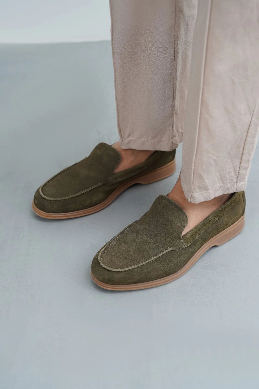 COMFORTABLE LEATHER LOAFERS - Image 2