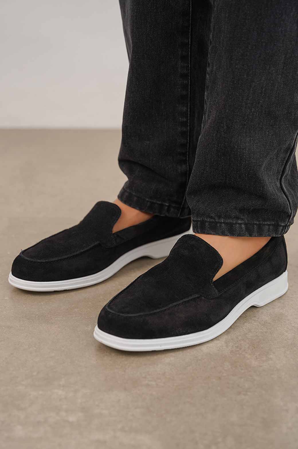 COMFORTABLE LEATHER LOAFERS - Image 3