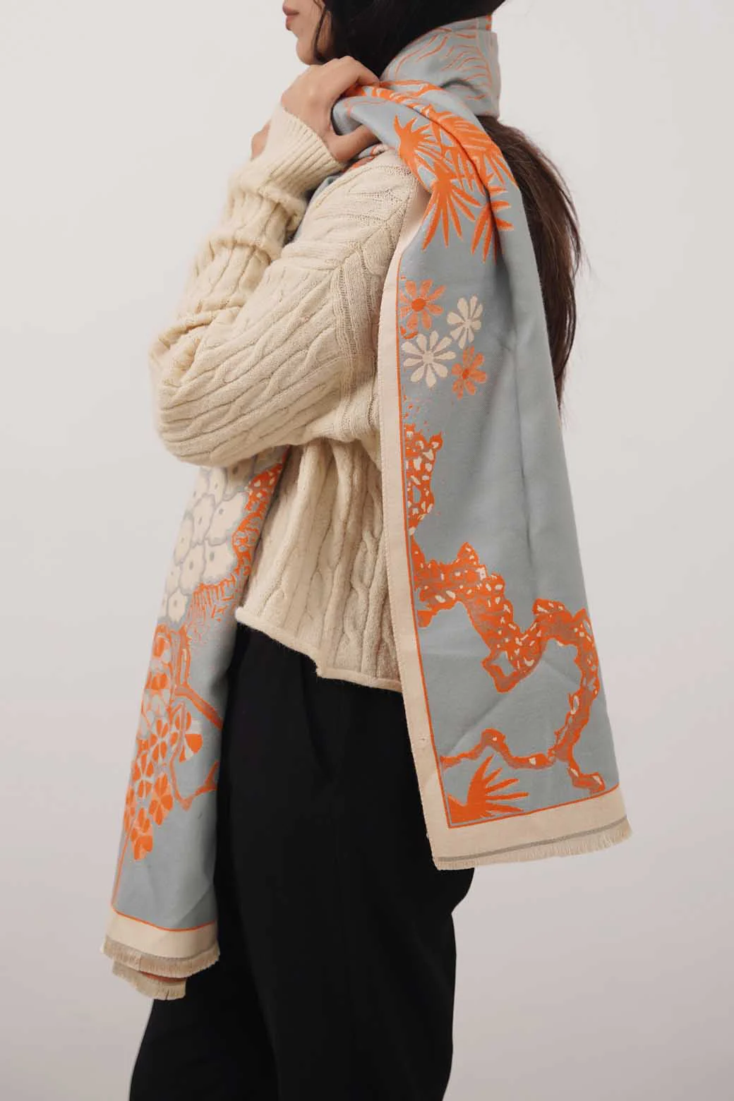 CONTRAST FLORA PRINT SCARF - Image 3