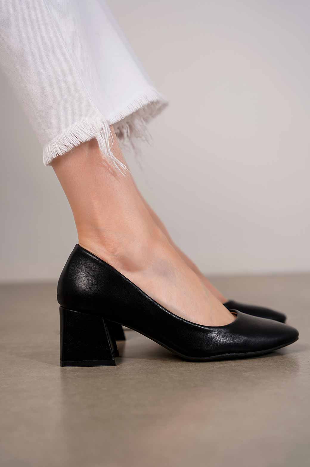 COURT SHOES - Image 4
