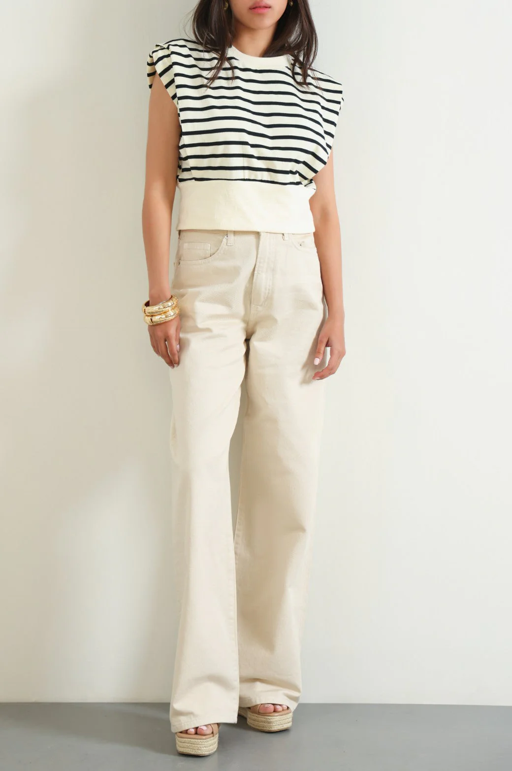 CROPPED SHOULDER TEE - Image 4