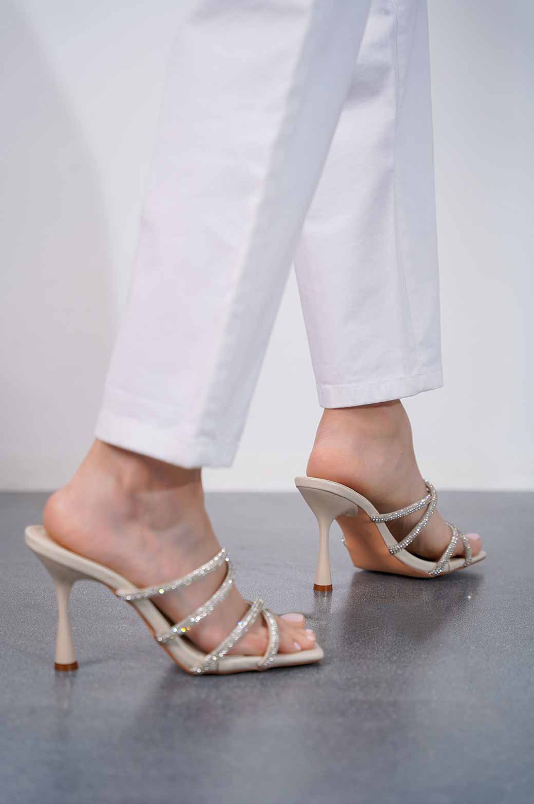CRYSTAL HIGH HEELS - Image 2