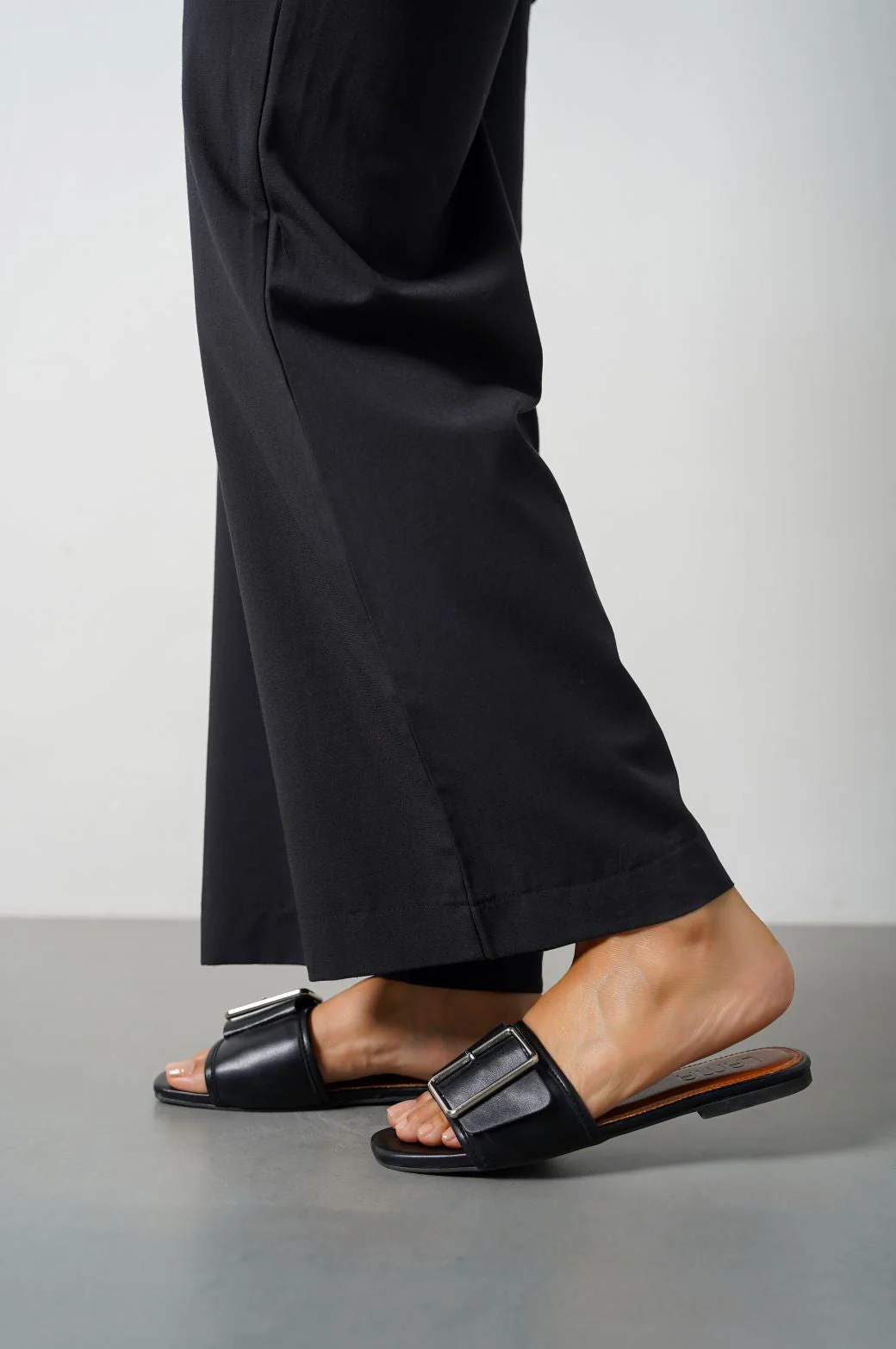 EMILE BUCKLE SLIDES - Image 3