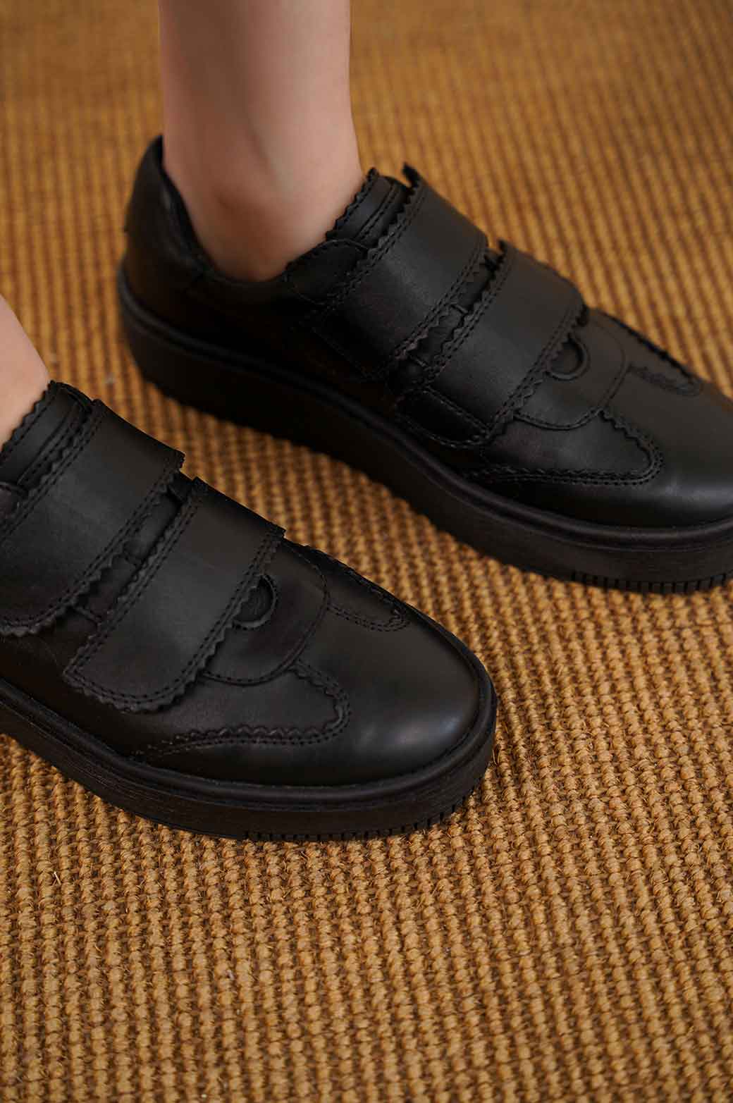 VINTAGE VELCRO SNEAKERS - Image 4