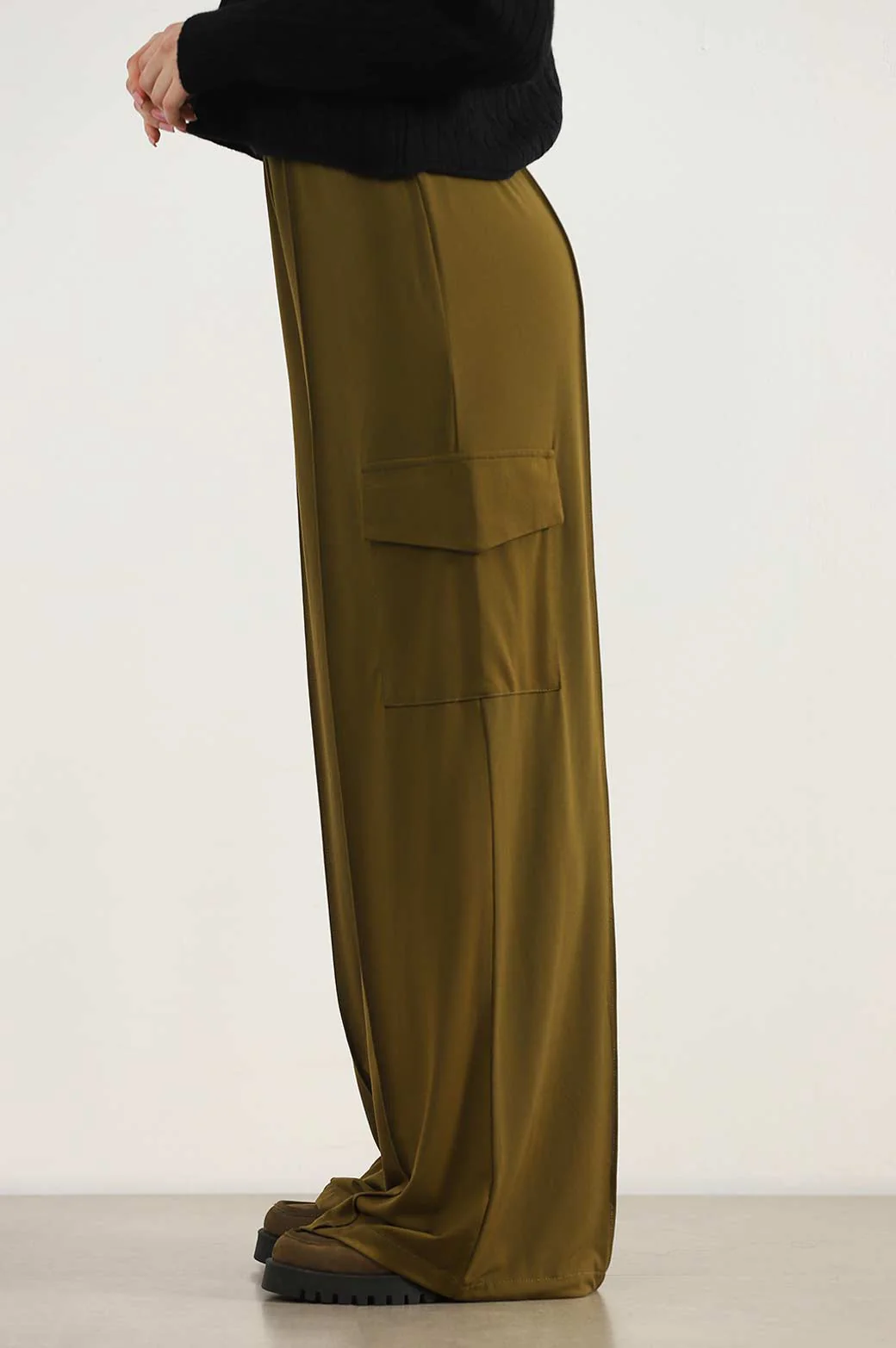 FLOWY CARGO PANTS - Image 2