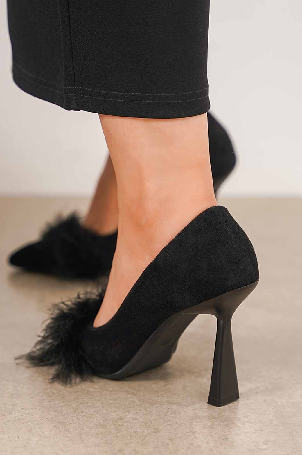 HEEL WITH FUR - Image 4