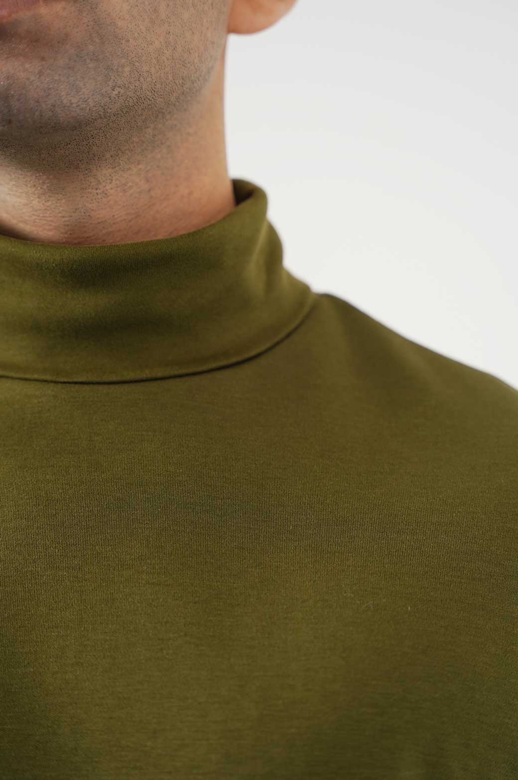 HIGH-NECK SWEATSHIRT - Image 2
