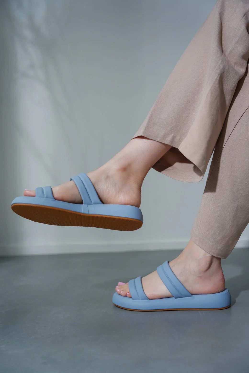 HOLIDAY MAMA SLIDES