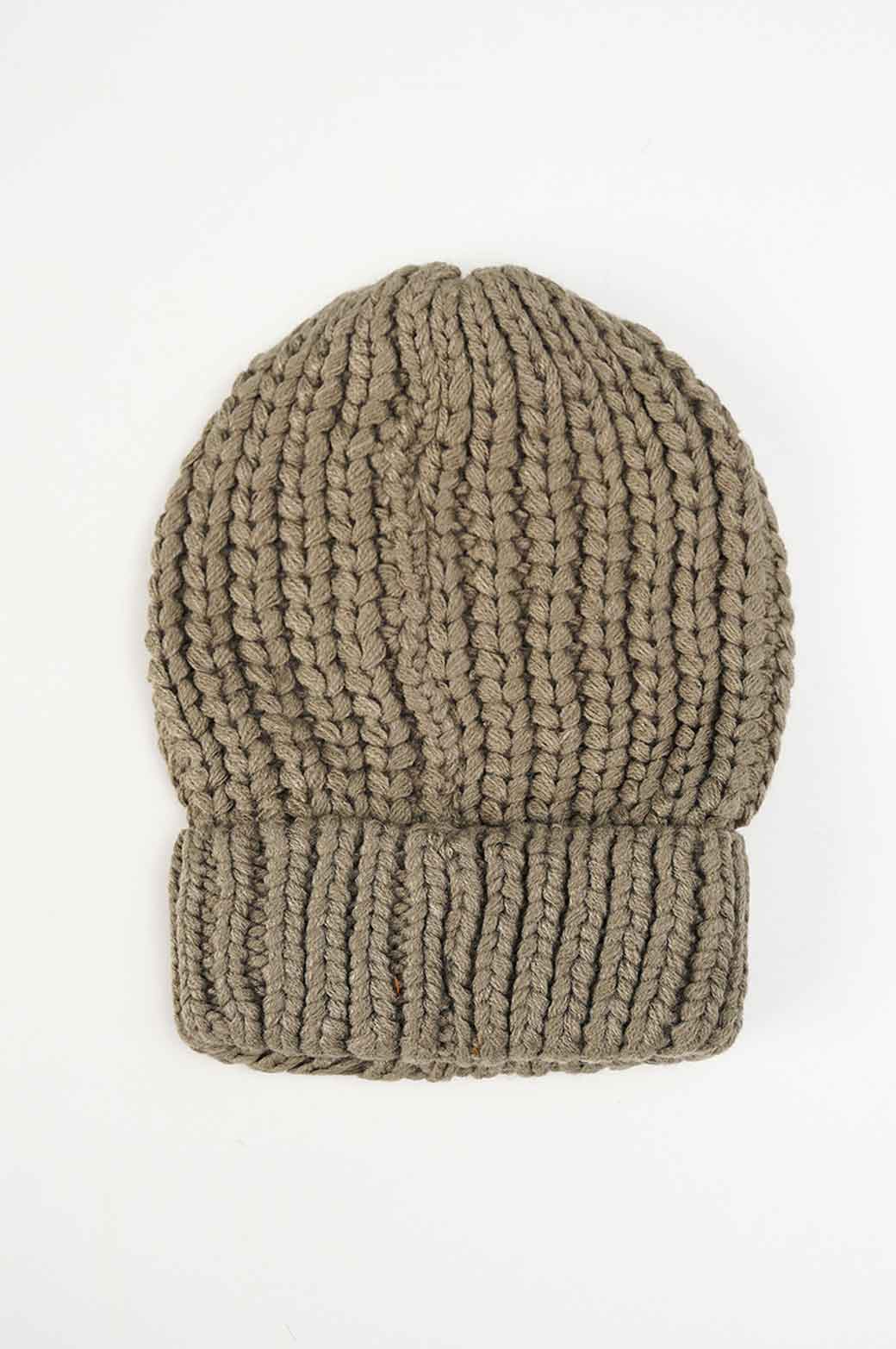 KNITTED BEANIE