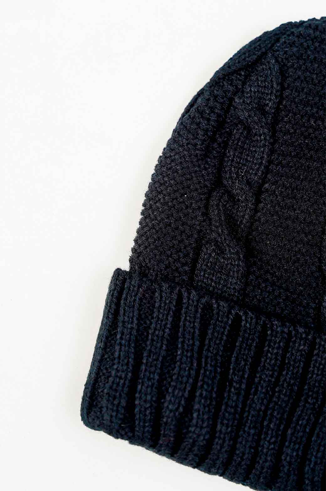 KNITTED NO-STATIC BEANIE - Image 2