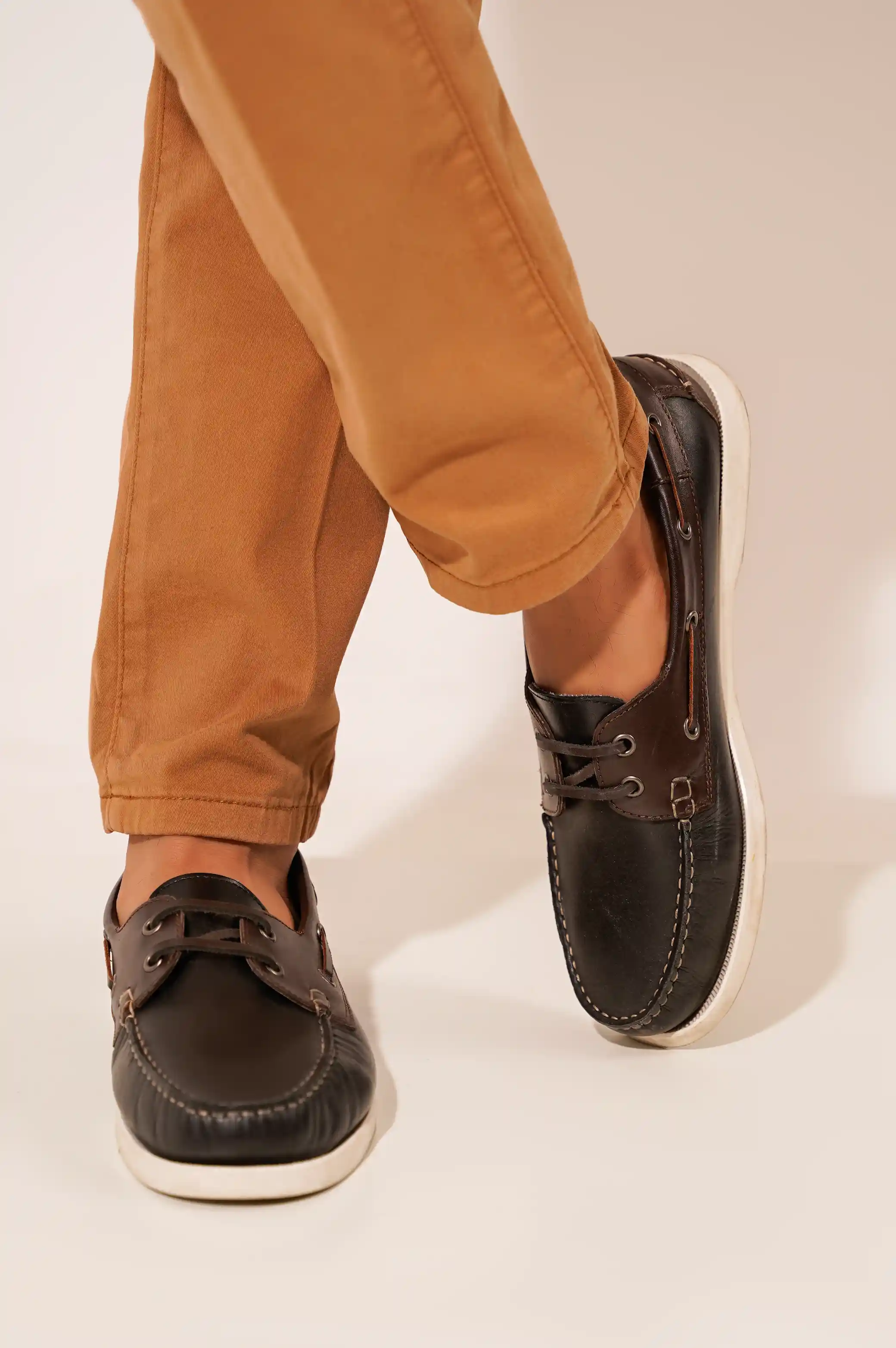 LEATHER BOAT SHOES - Image 2