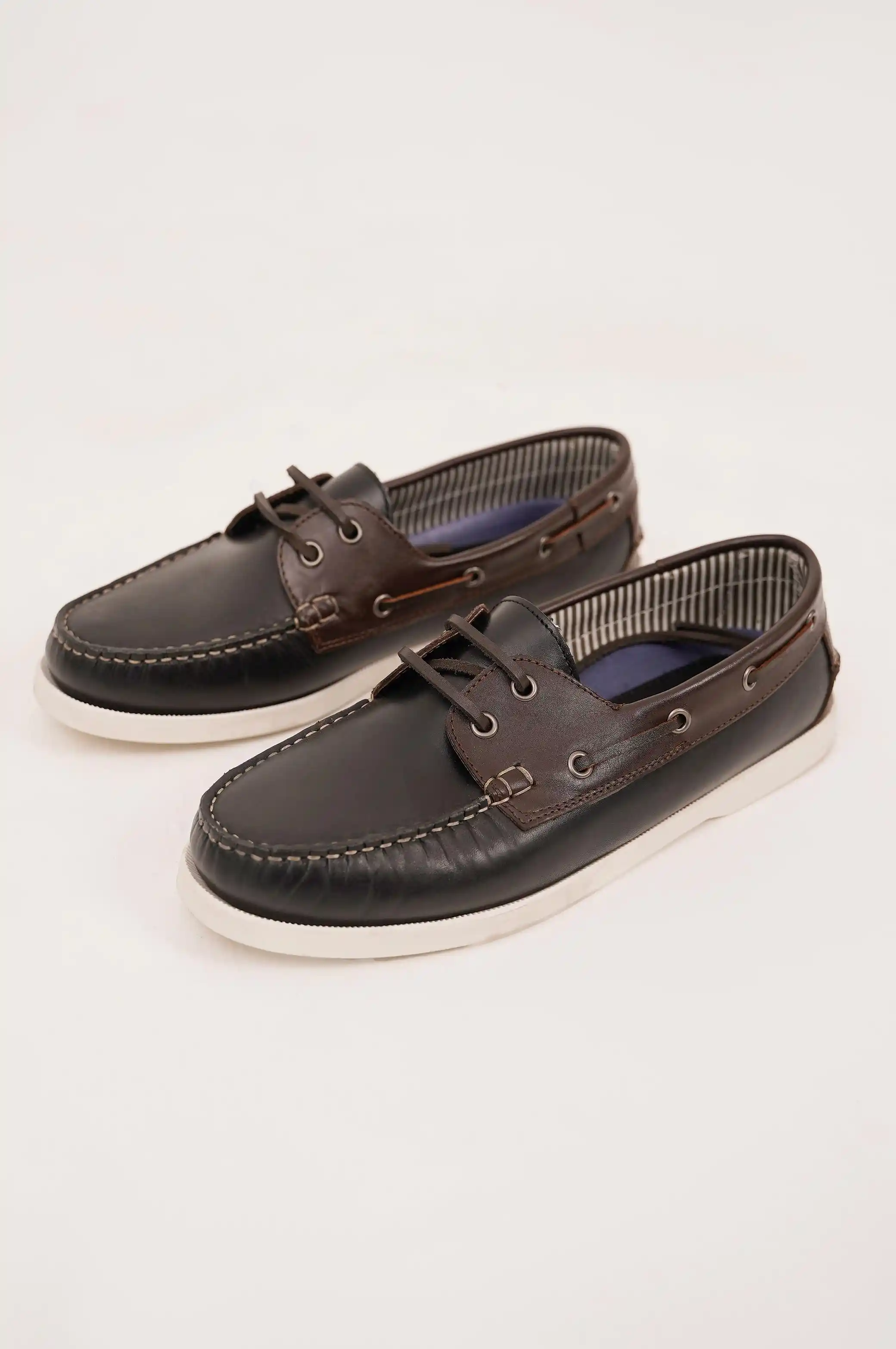 LEATHER BOAT SHOES - Image 3