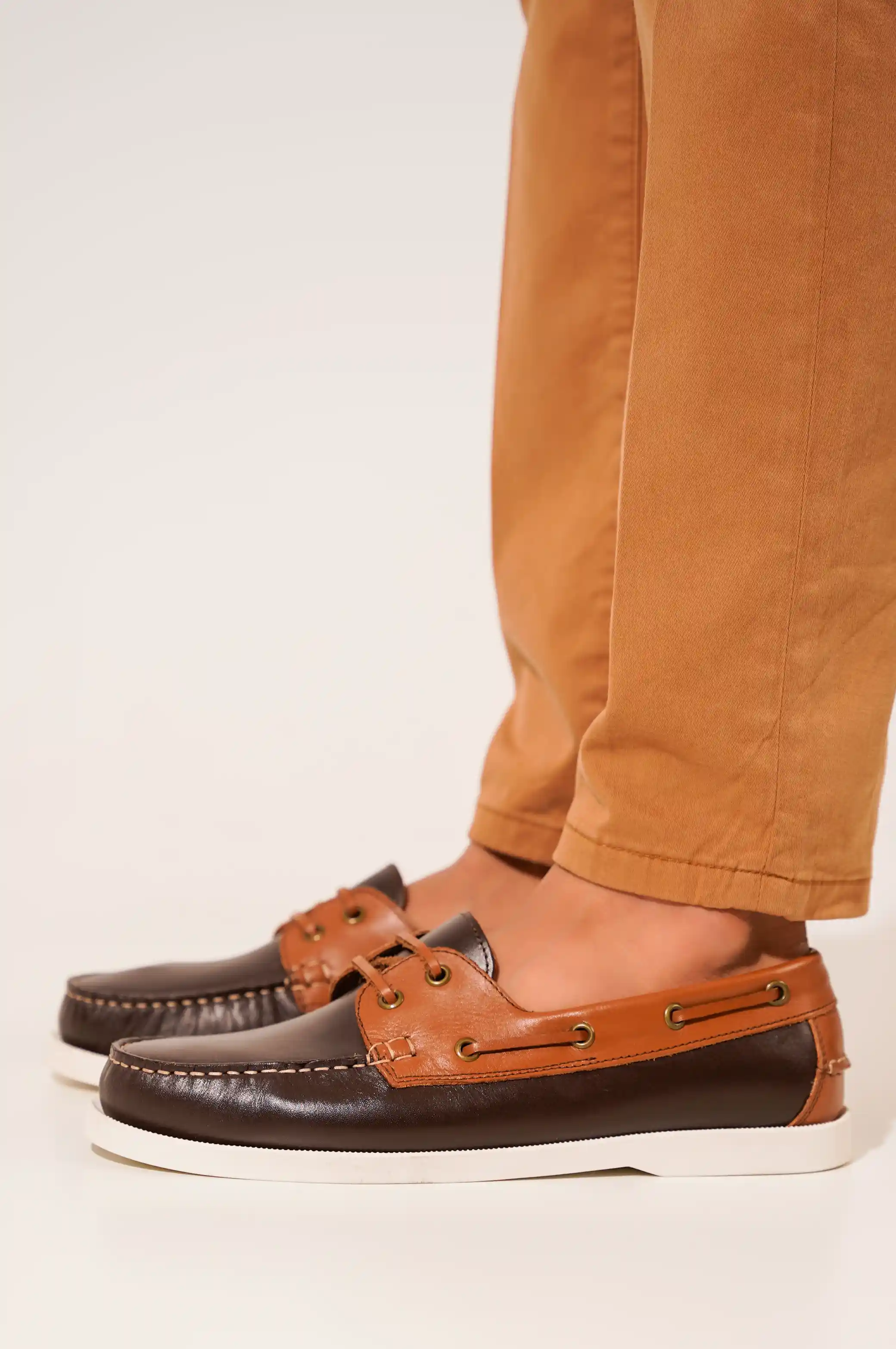 LEATHER BOAT SHOES - Image 2