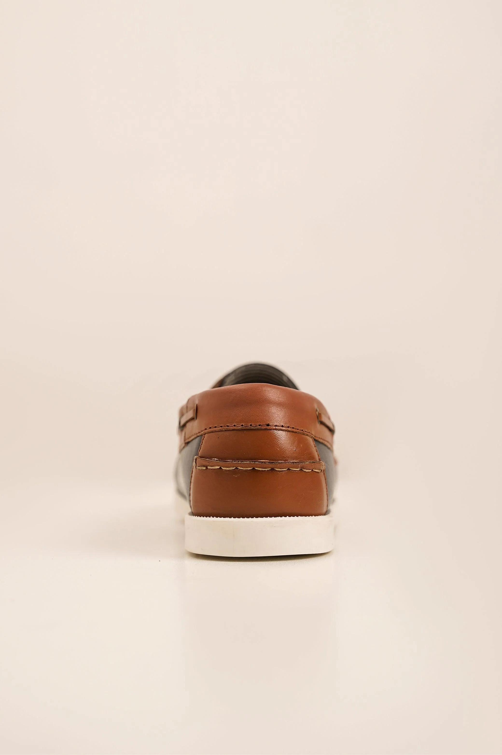 LEATHER BOAT SHOES - Image 6