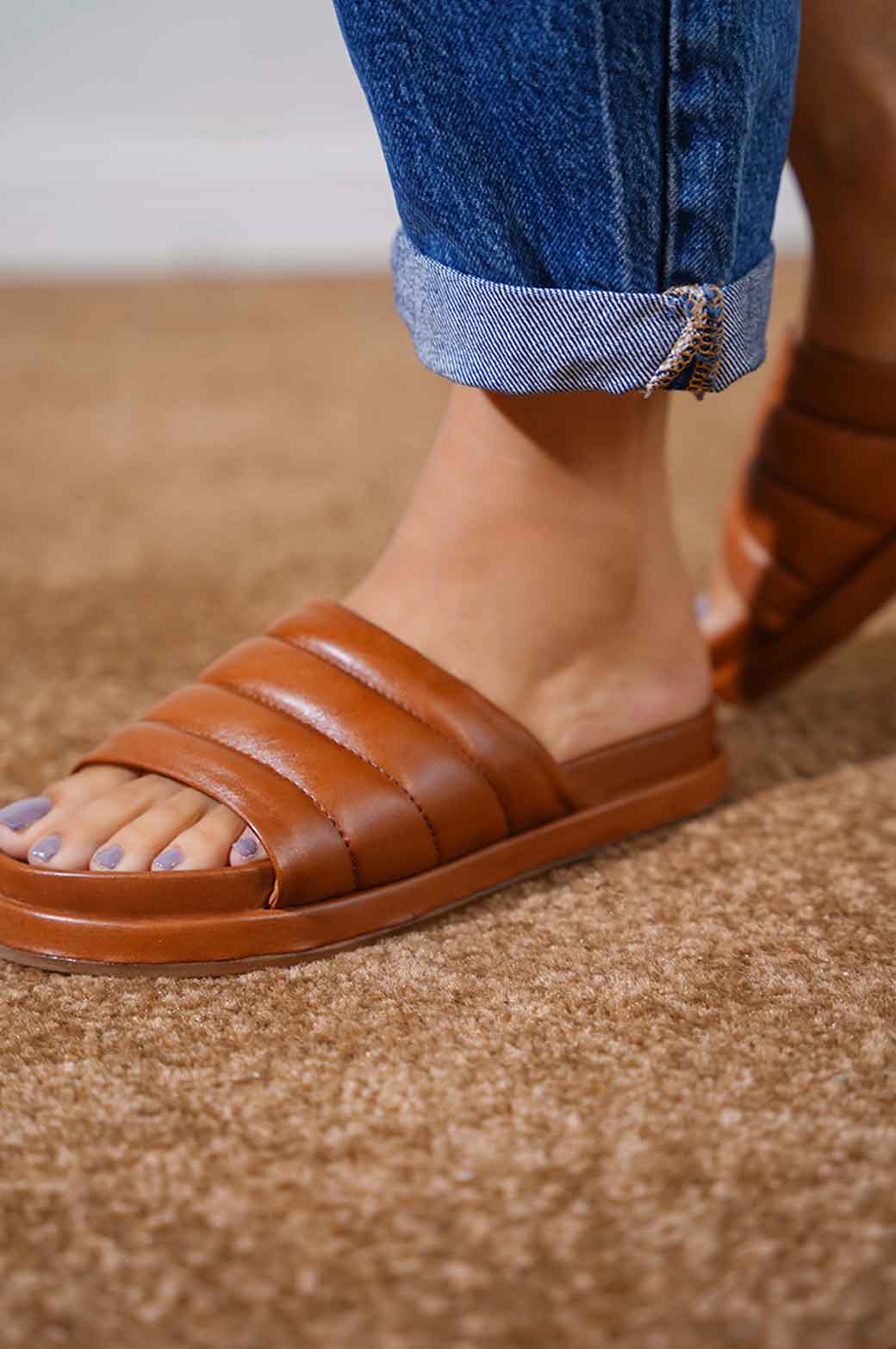 LEATHER COMFORT SLIDES - Image 3