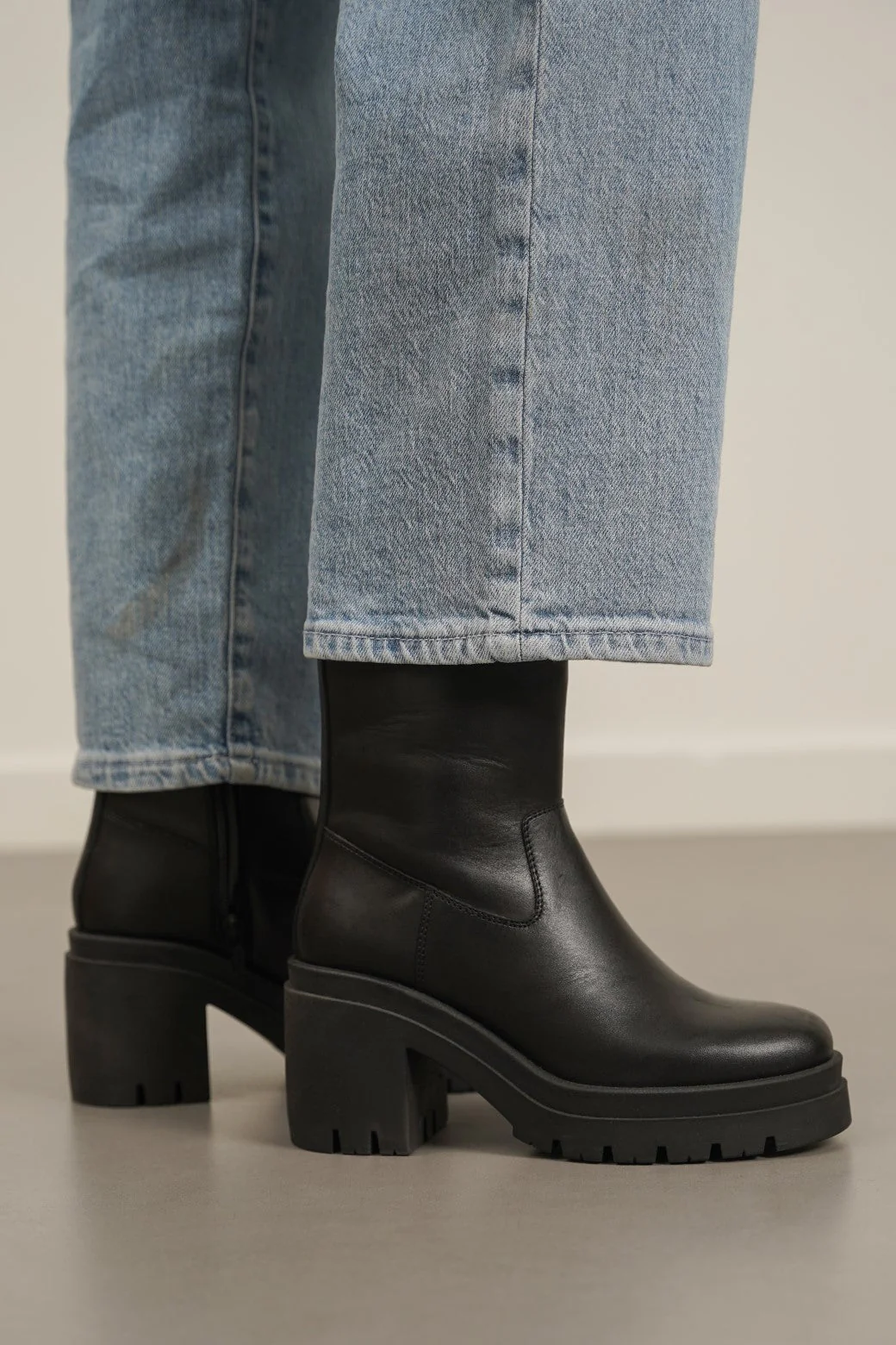 LEATHER PLATFORM BOOTS - Image 6