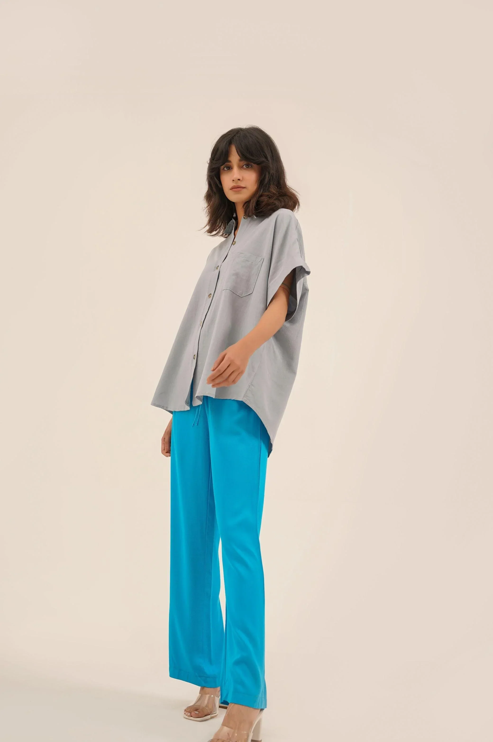 PANT WITH PEEKABOO BACK SLIT
