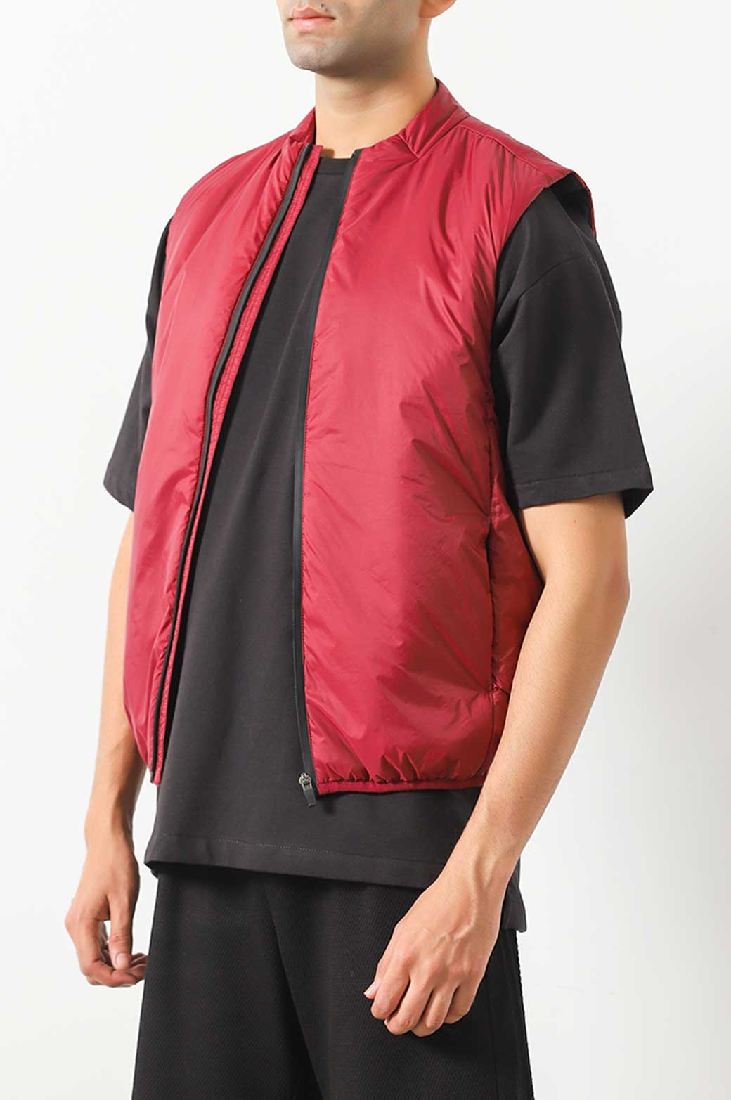 LIGHTWEIGHT QUILTED GILET - Image 2