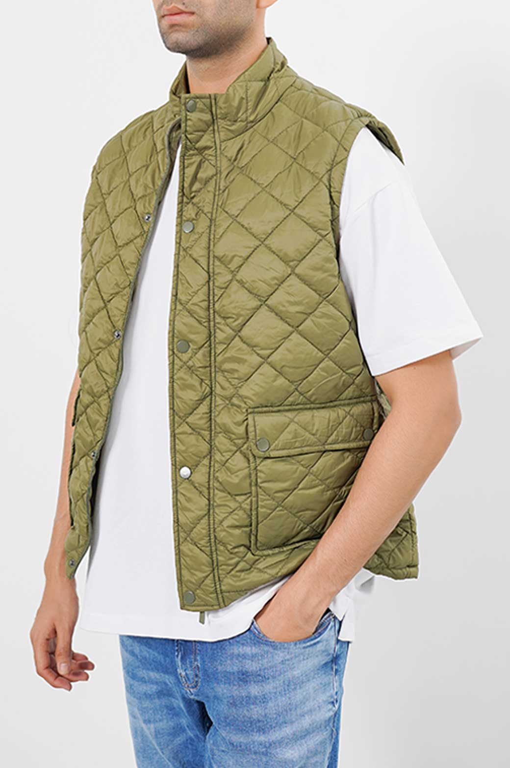 LIGHTWEIGHT QUILTED GILET - Image 2