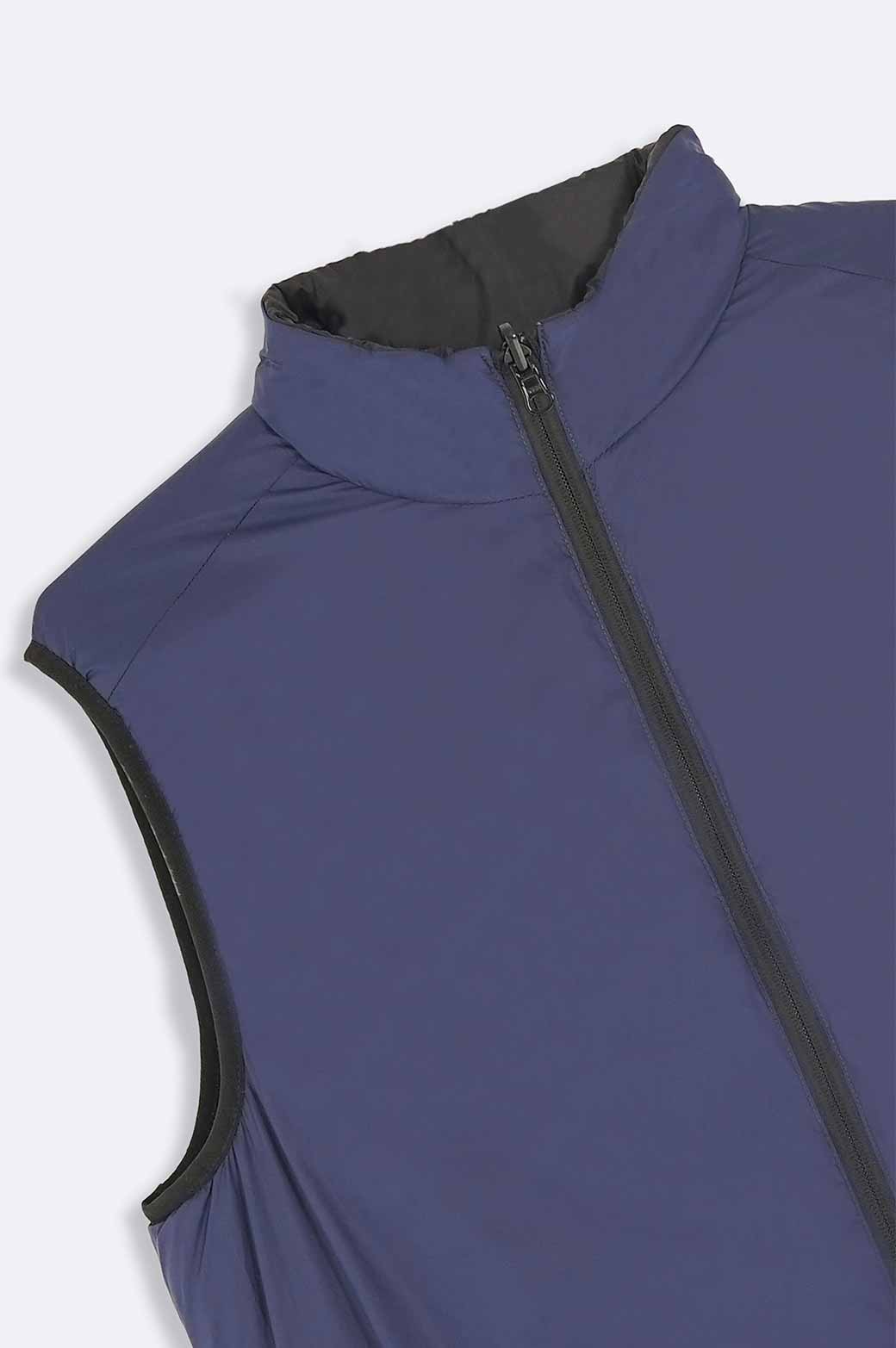 LIGHTWEIGHT REVERSIBLE GILET - Image 7
