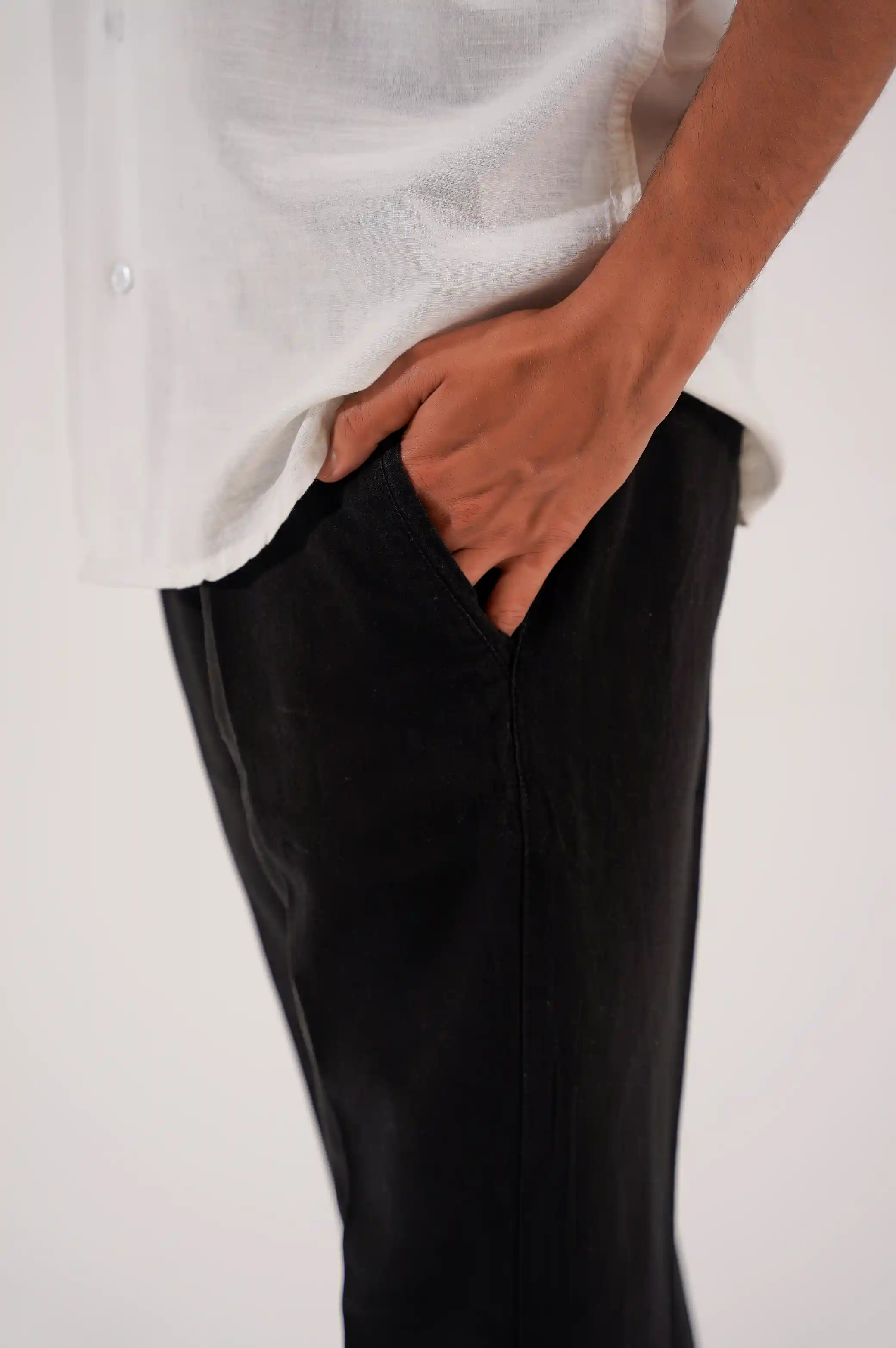 LINEN TURN-UP PANTS - Image 2