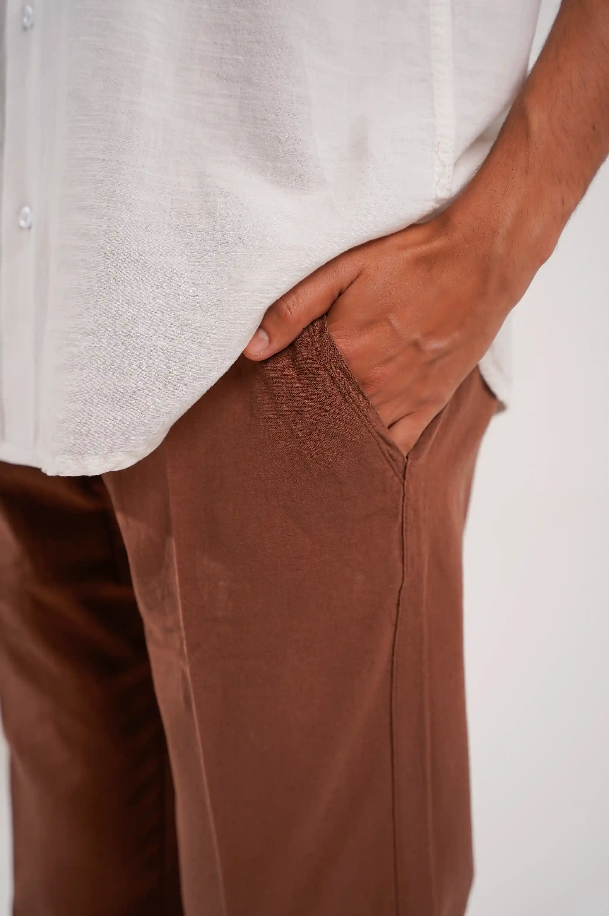 LINEN TURN-UP PANTS - Image 3