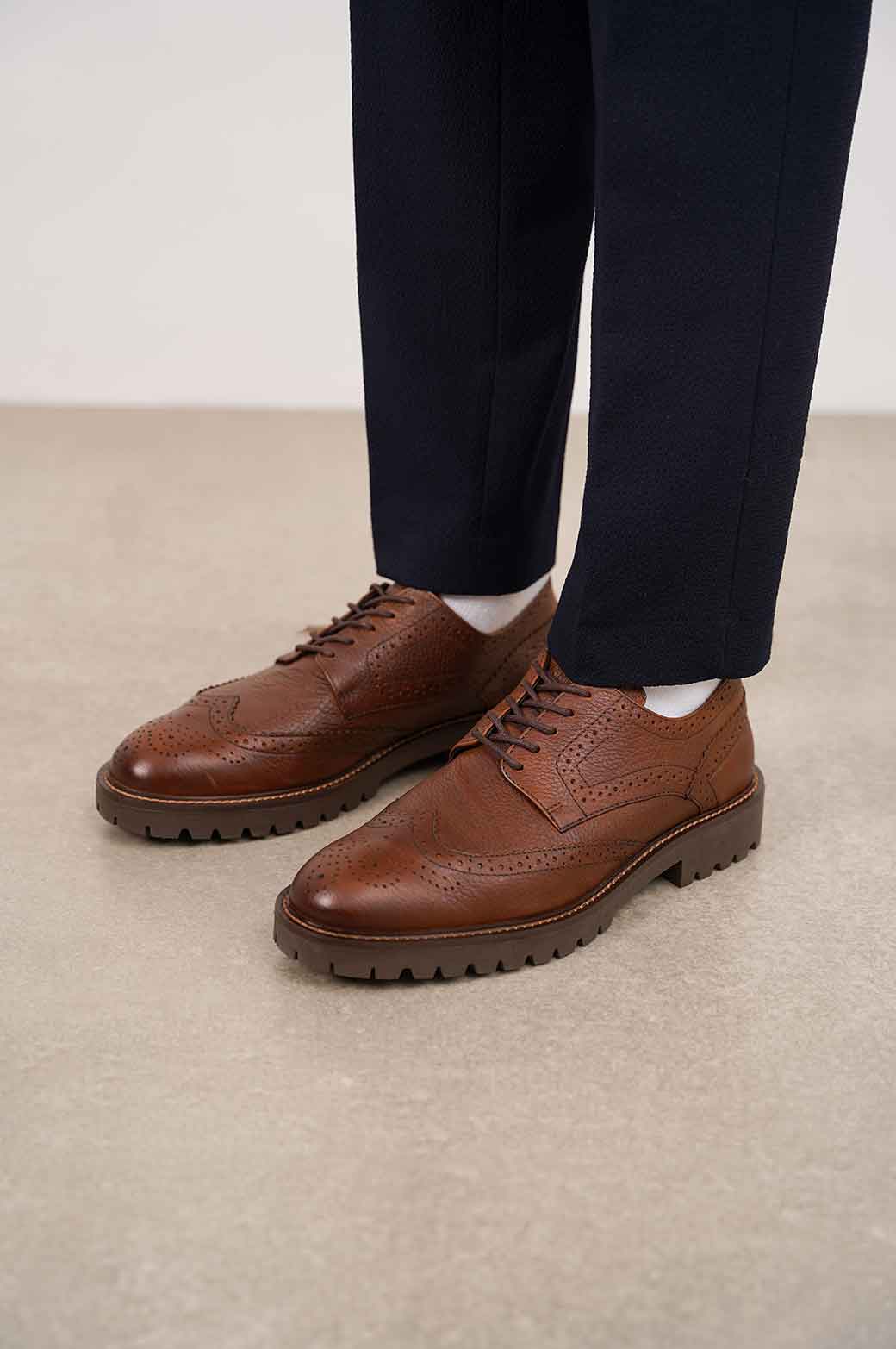 LOW-TOP LEATHER BROGUES - Image 3
