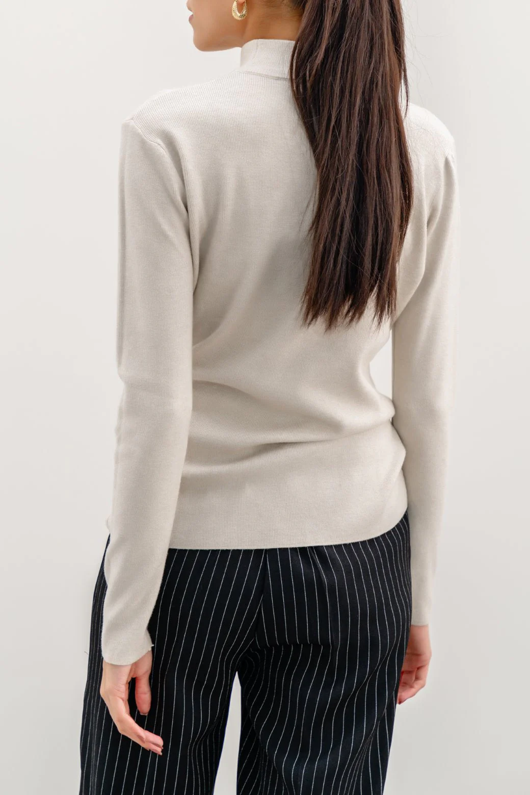 LUXURY HIGH CREW SWEATER - Image 4