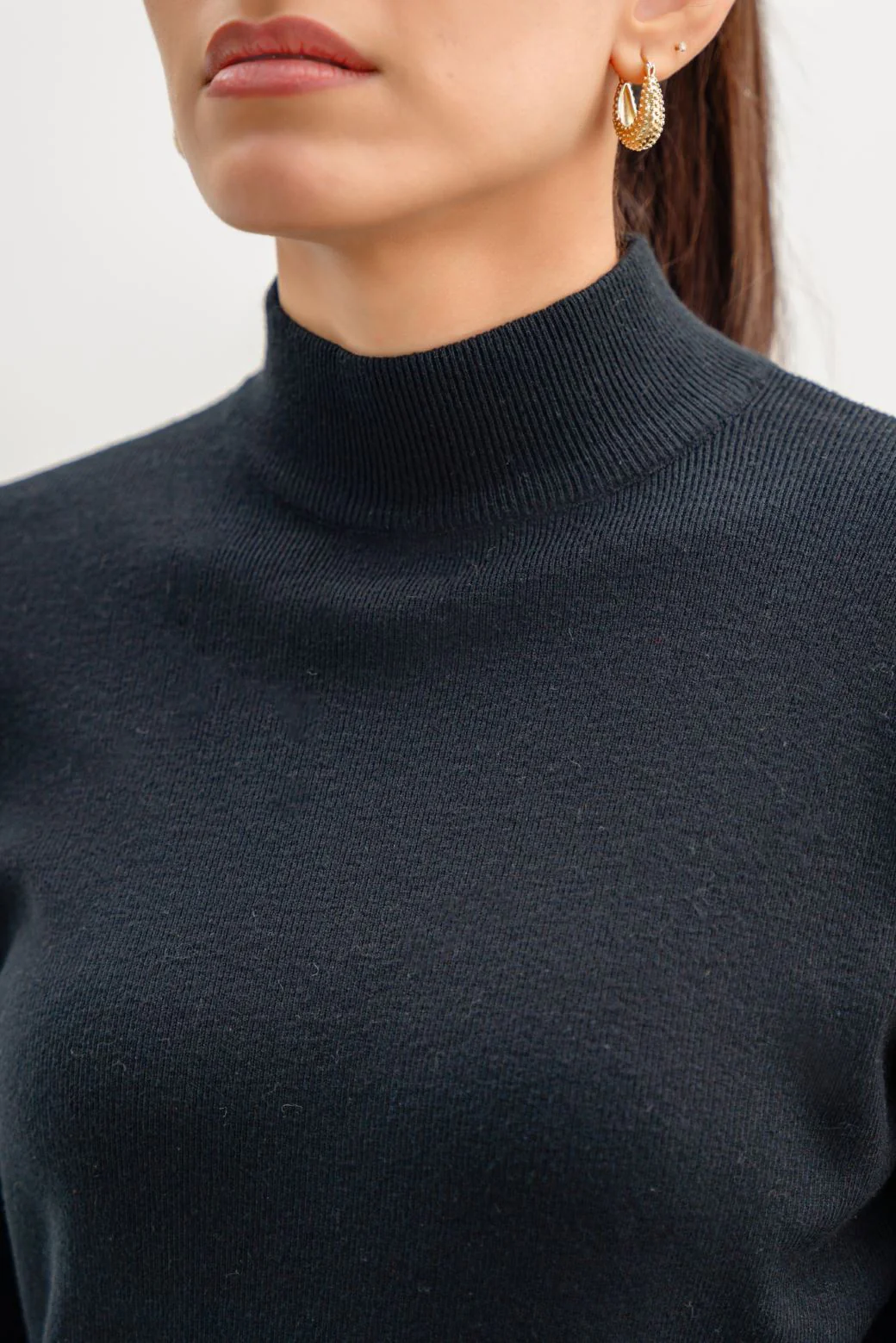 LUXURY HIGH CREW SWEATER - Image 3
